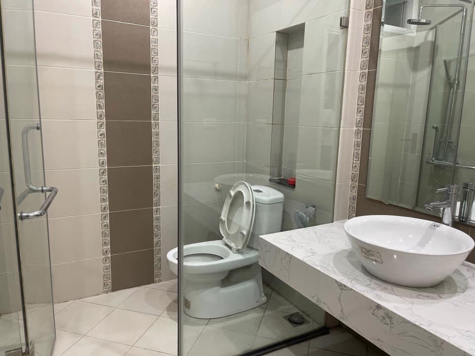 Bán Biệt Thự tại TRUNG TÂM CẦU GIẤY, Cực Hiếm 110 M2, Sổ đỏ chính chủ, giá NHỈNH 23 TỶ.