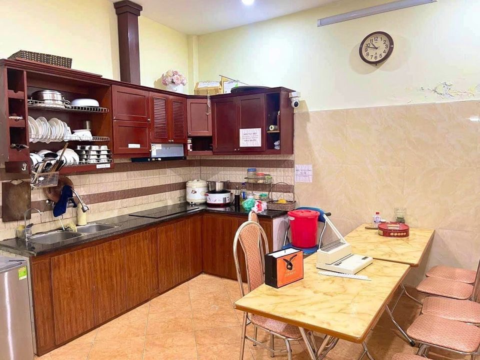 Chỉ 4,3 tỷ! Chủ Bán Đất Tặng Nhà 2 Tầng 67m2, Ngõ 35 An Dương - Tây Hồ, Ngõ Ba Gác, 5p ra Hồ Tây