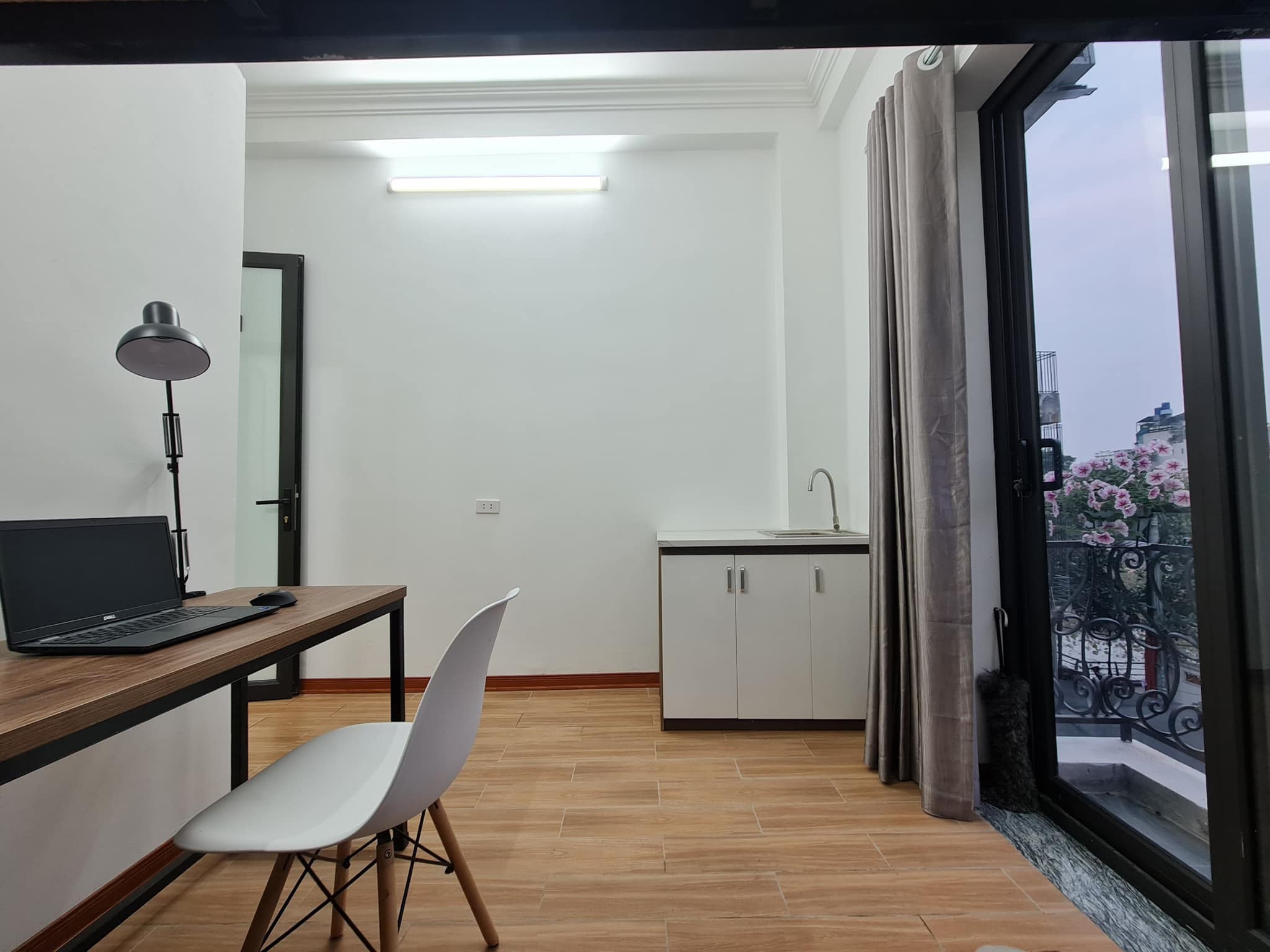 Bán tòa chung cư mini gần Trụ sở Bảo hiểm xã hội Việt Nam, ô tô vào nhà, 6.3 tỷ