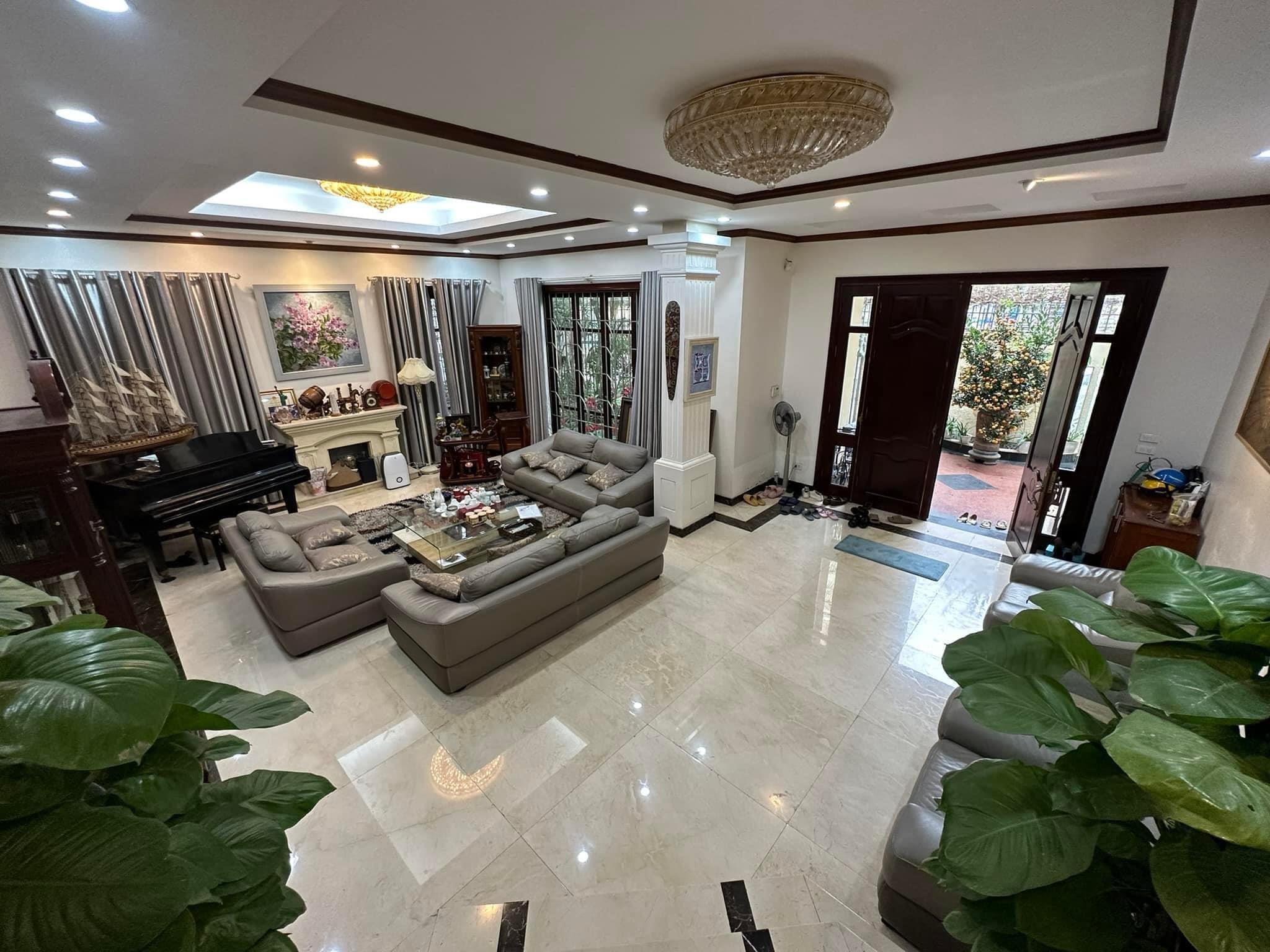 Bán Nhà Phạm Văn Đồng Từ Liêm, 2 Thoáng Ngõ Nông Oto Sát Phố, 120m Mt9m Nhỉnh 10Tỷ