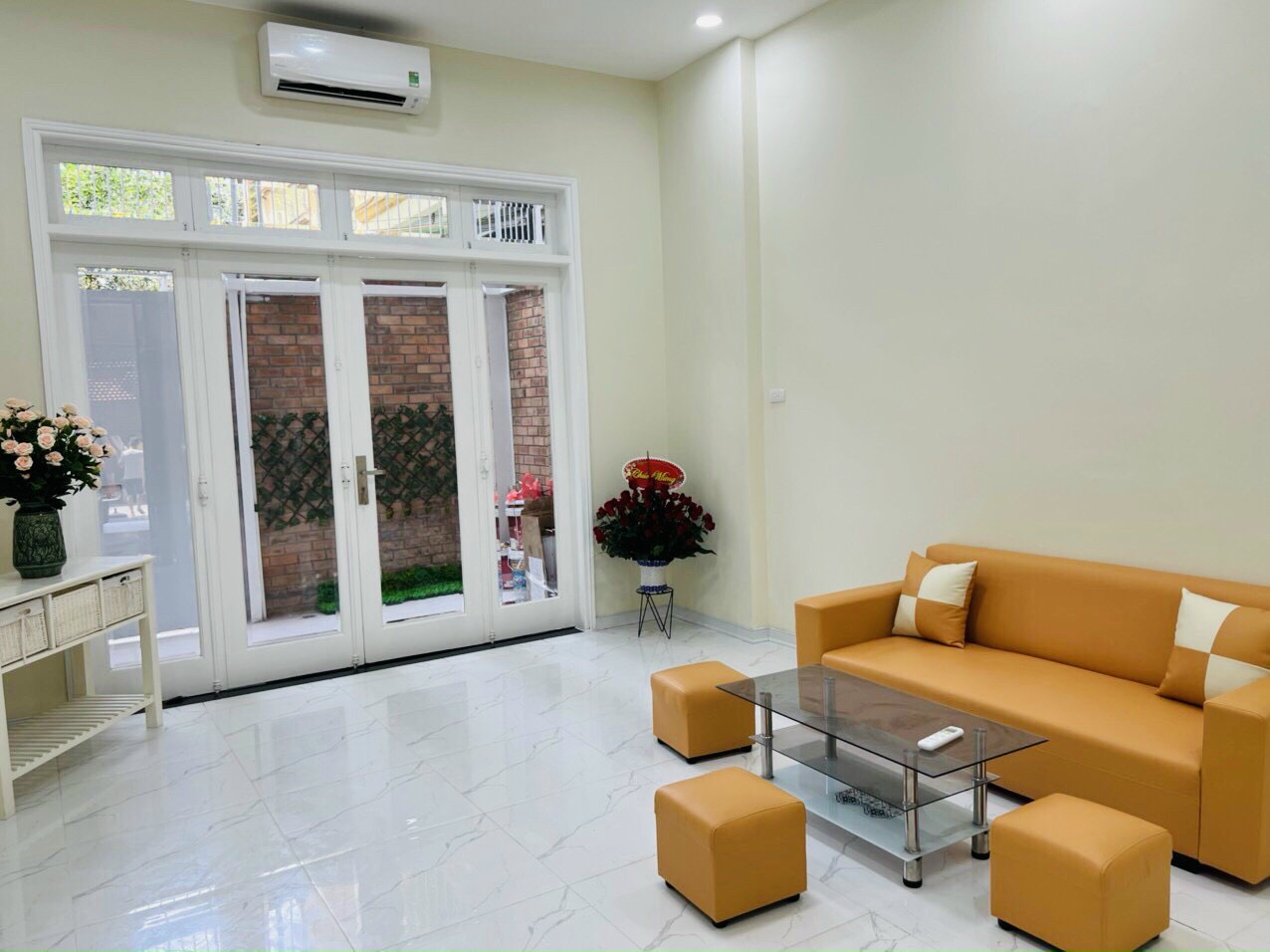 BÁN NHÀ GẦN MẶT PHỐ NGUYỄN THỊ ĐỊNH CẦU GIẤY, 5 TẦNG THANG MÁY, OTO TRÁNH, KINH DOANH.