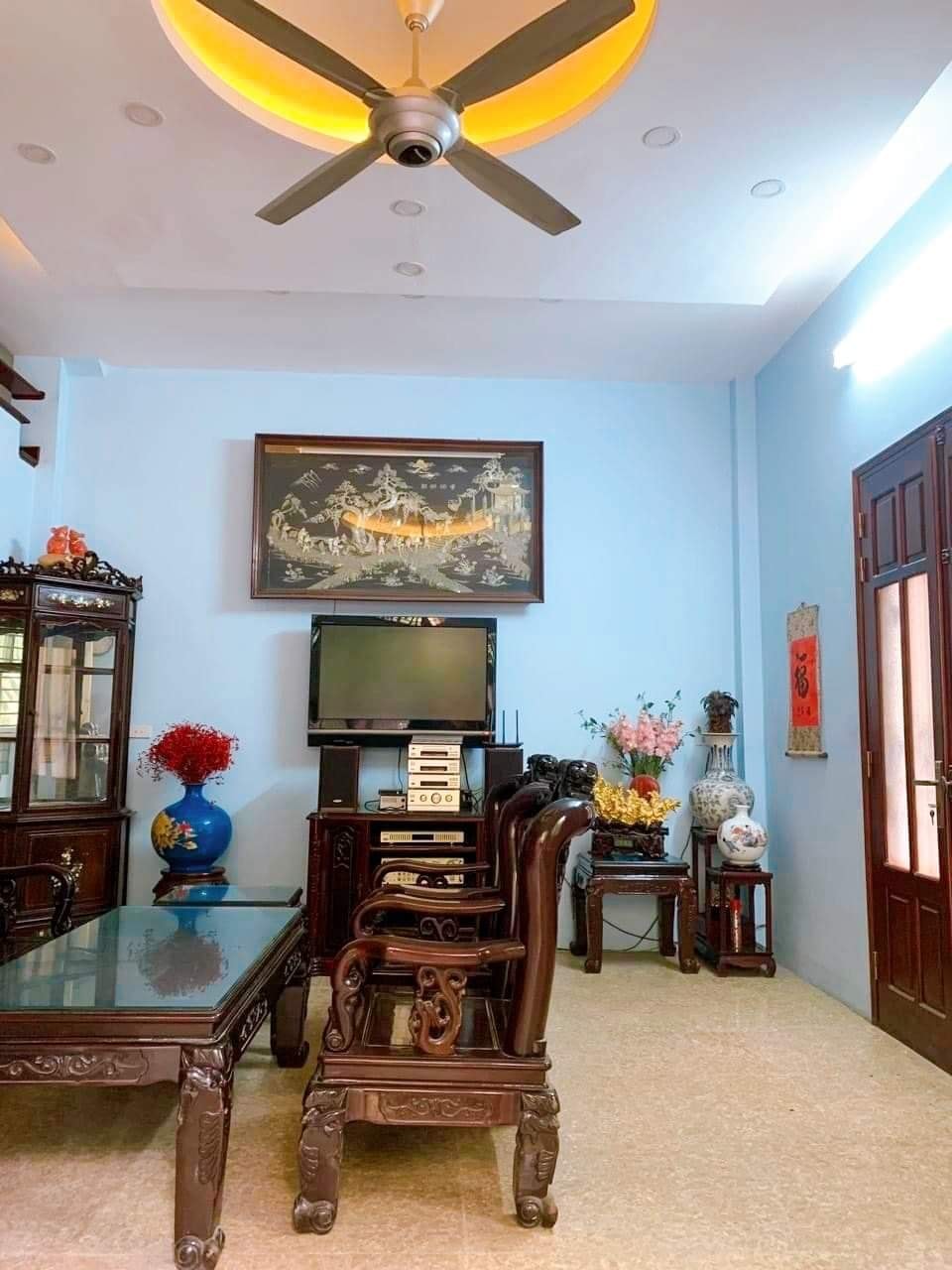 Bán nhà ngõ 241 Xã Đàn 40m2, mặt tiền 4m