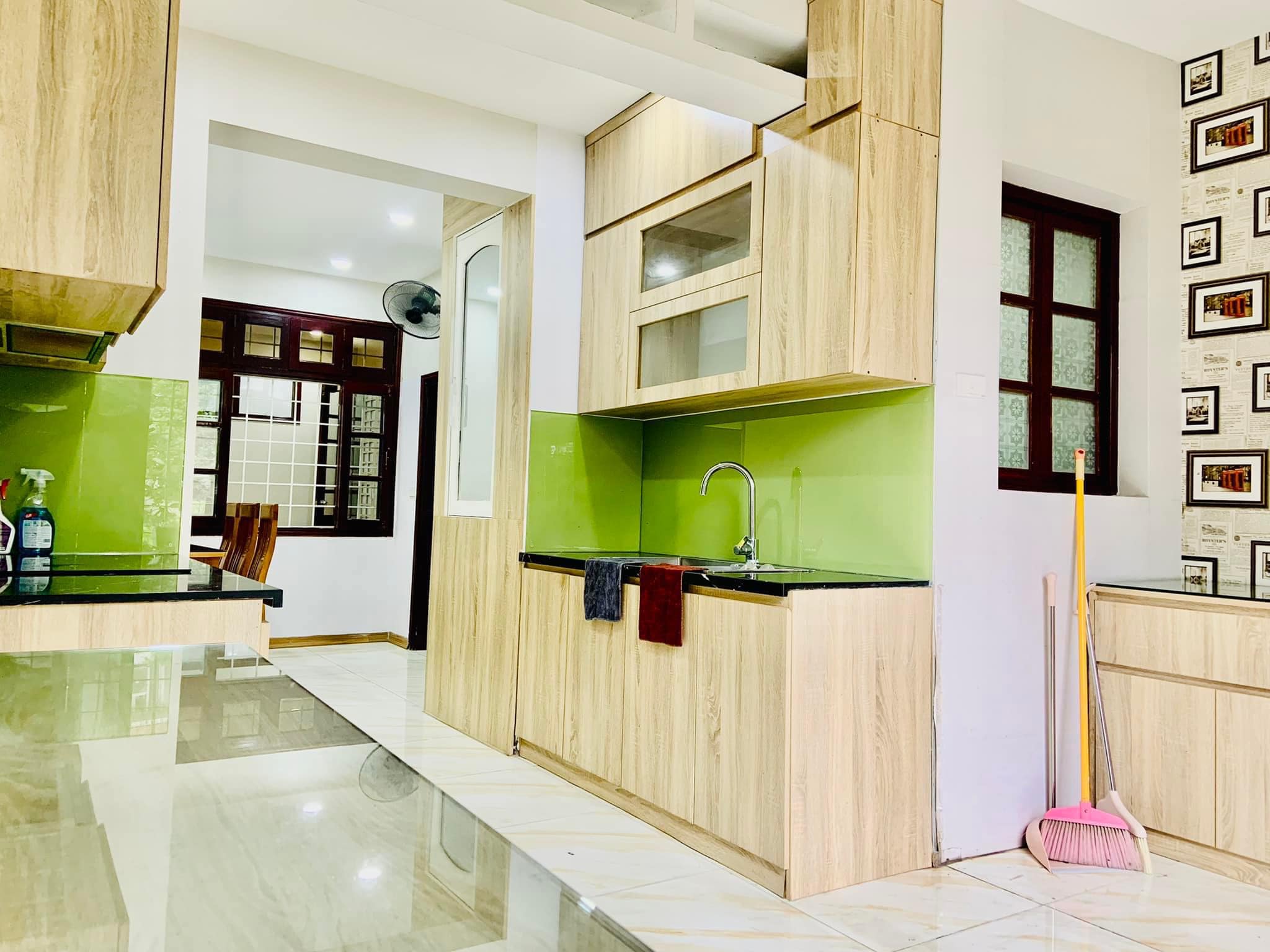 Bán nhà ngõ 17 Huỳnh Thúc Kháng 50m2, 9 tỷ, sổ đỏ đầy đủ