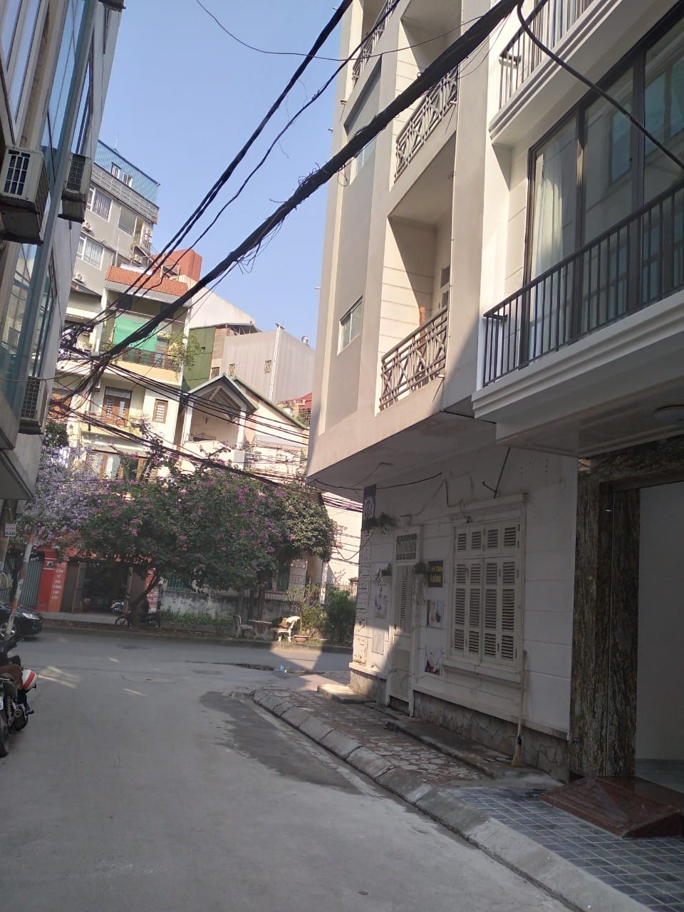 BÁN NHANH NHÀ CẦU GIẤY - PHẠM TUẤN TÀI - TRẦN QUỐC HOÀN. 54M2 6 TẦNG THANG MÁY.