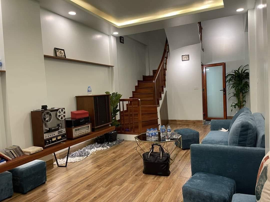 Bán căn nhà 63m2 phố An Dương, Tây Hồ Gara Ô tô 7 chỗ Chủ tự xây 5 phòng 7.7 Tỷ