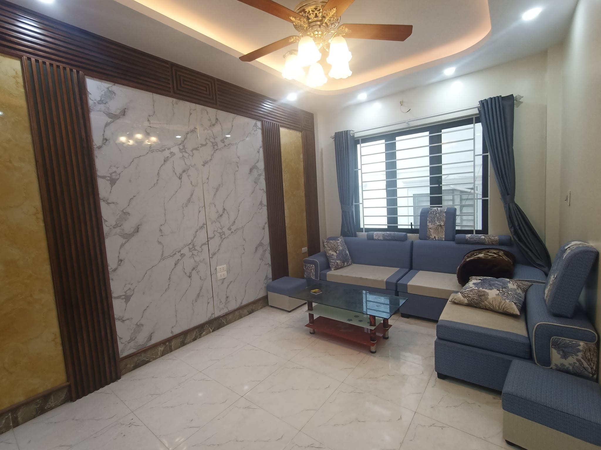 Bán nhà Ngõ 47 Nam Dư, Lĩnh Nam. Ô tô đỗ cổng, mới xây 5 phòng ngủ. Giá chào chỉ có 4 tỷ.