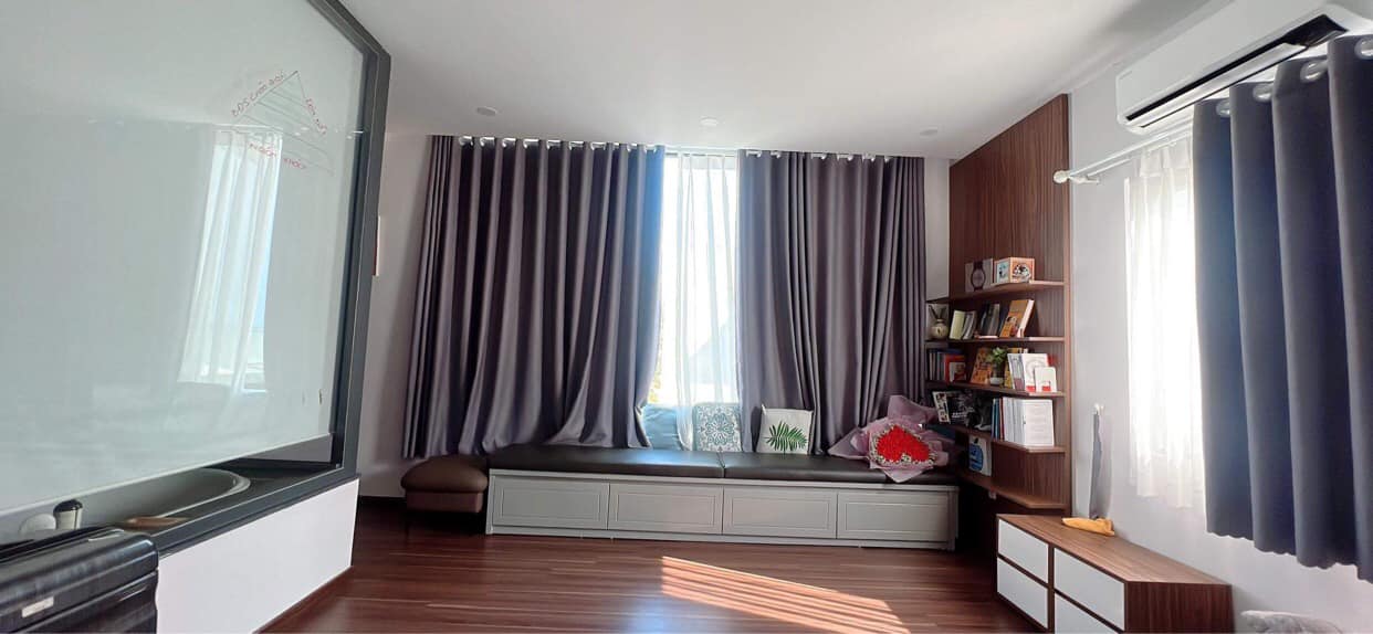 Hẻm 6m đường Thoại Ngọc Hầu, 4.5mx15m, 68m2, 5 tầng, 6.5 tỷ, nợ ngân hàng bán gấp.