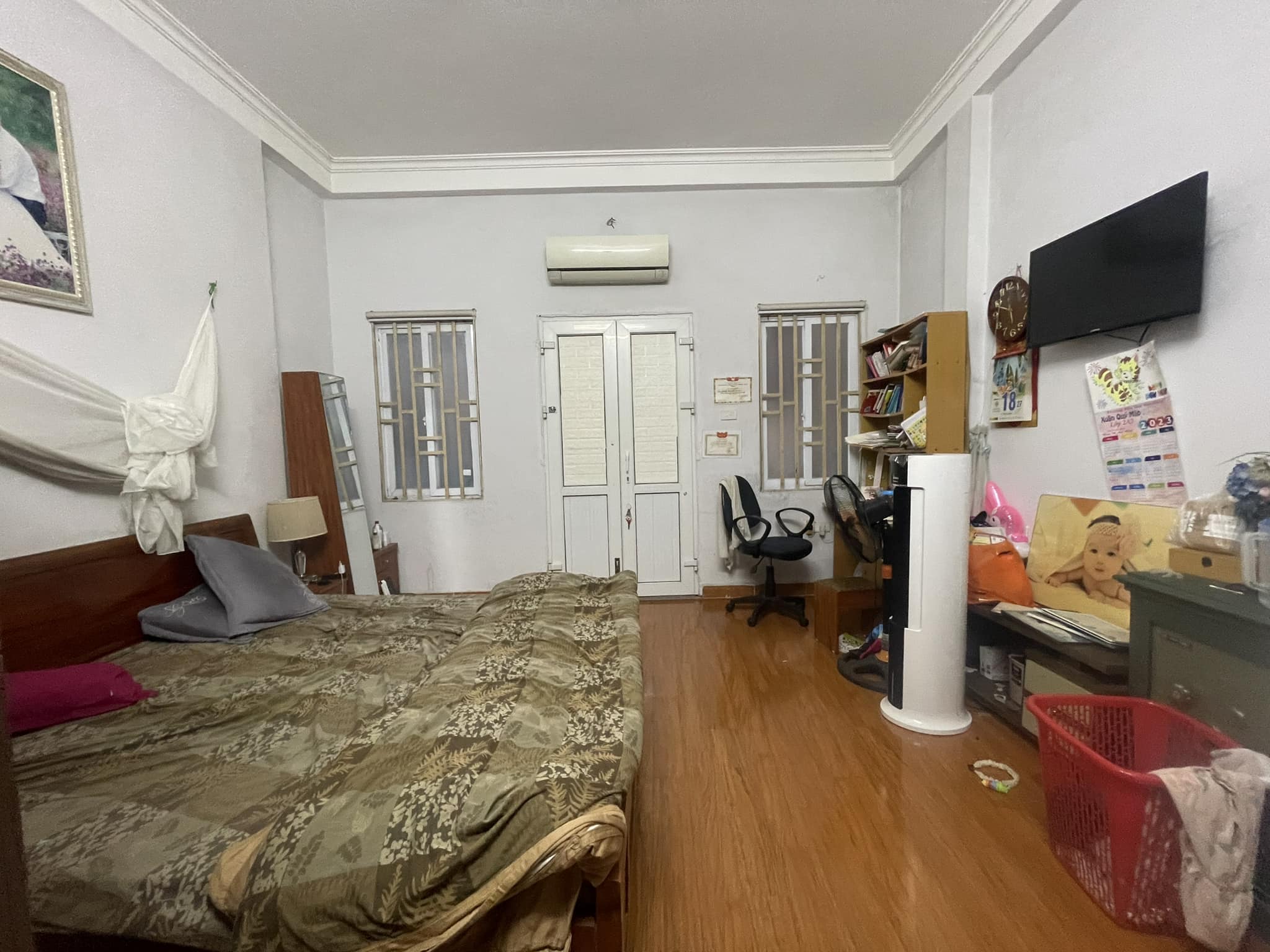 4 tầng 3 ngủ, 34m, tiền rộng, ngõ 318 Đê La Thành, giá chỉ 3,5 xu.