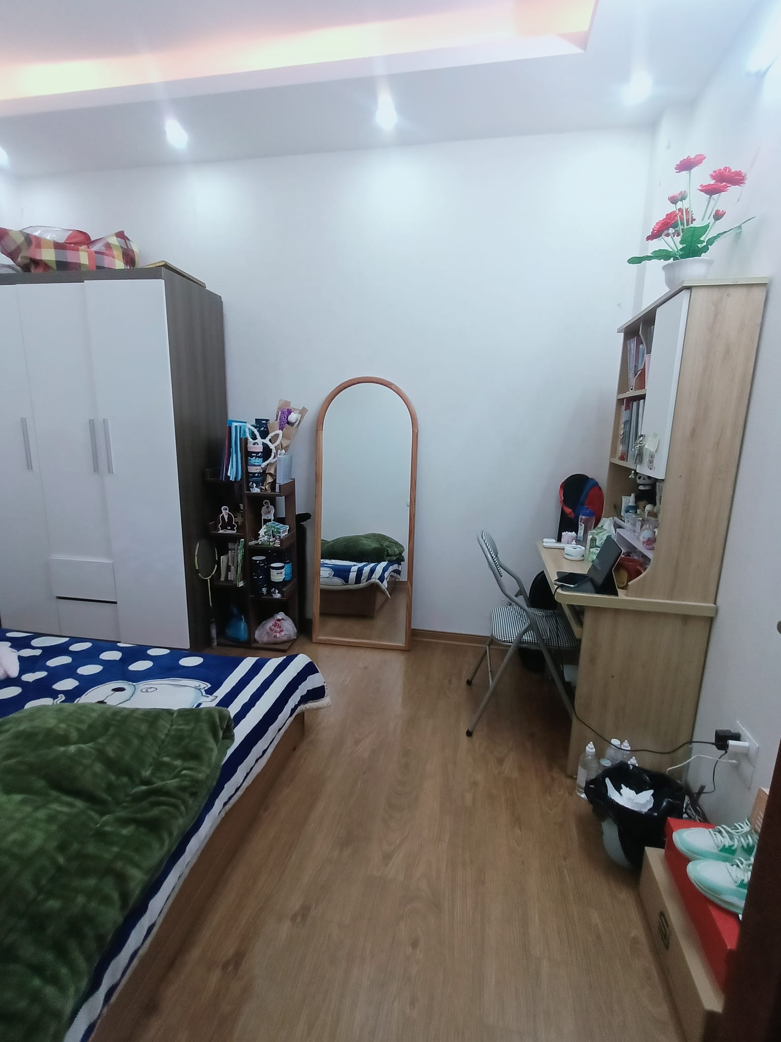 Bán căn nhà 87m2 phố Âu Cơ, Tây Hồ Dòng tiền 12 phòng 10m Ngõ 2 Ô tô tránh 7 Tỷ