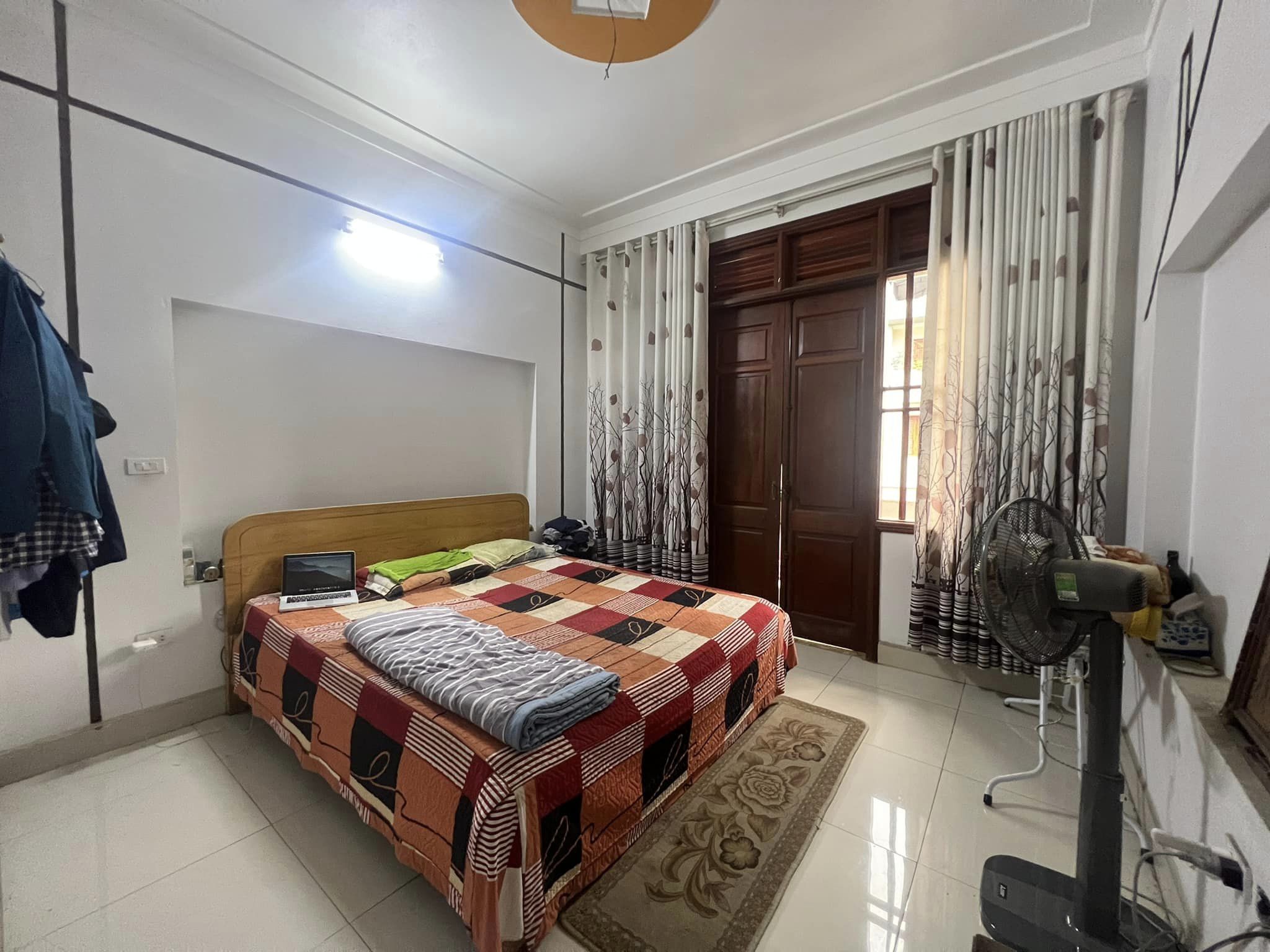 Bán căn nhà 52m2 Mặt phố Thụy Khuê, Tây Hồ Gara 2 Ô tô tránh Vỉa hè 2m Kinh doanh siêu tốt 13.6 Tỷ