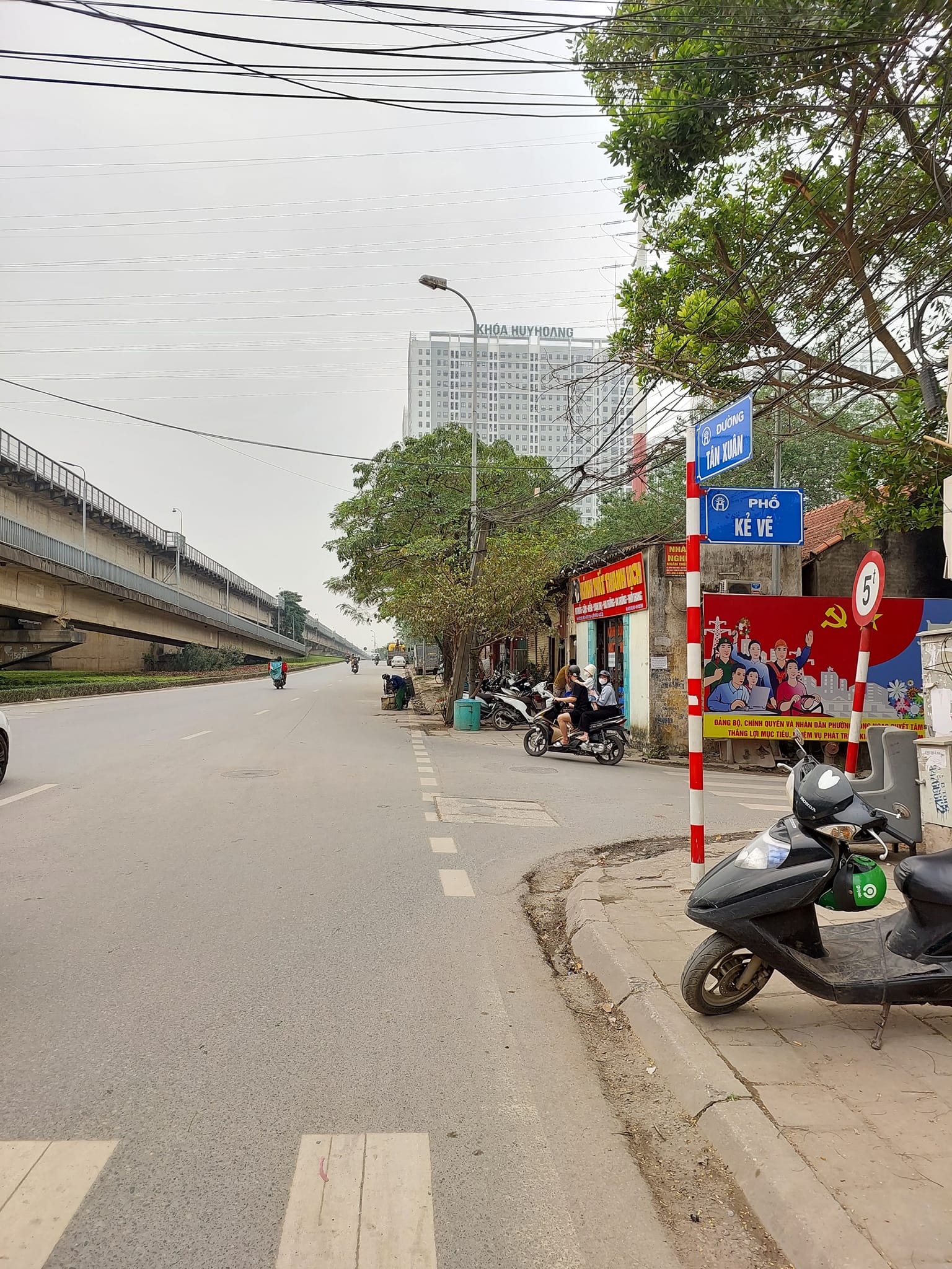 Chủ sốc nhiệt, giảm chào 500tr, giá chào mới 12.3 tỷ có ngay nhà mặt phố, lô góc 3 mặt thoáng, KD sầm uất. Kẻ Vẽ, Bắc Từ Liêm, 73m2, MT5.2m.