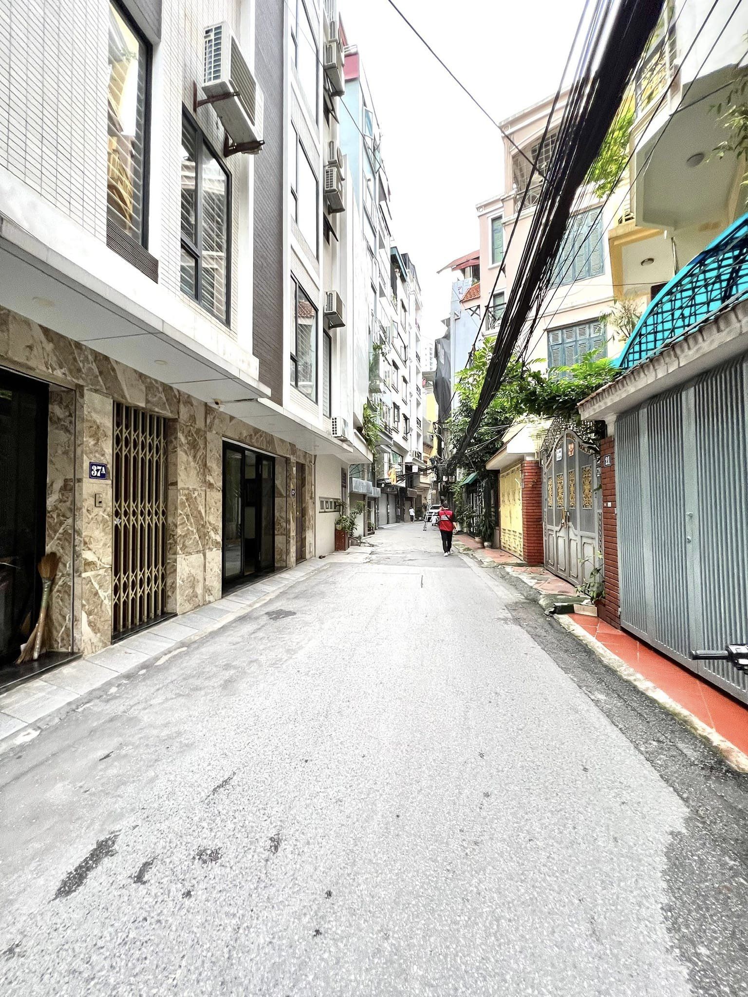 Phân lô ,ô tô tránh kinh doanh phố Nguyễn Phúc Lai quận Đống Đa. 65m2 x 5 tầng x 4m mặt tiền x 15 tỷ