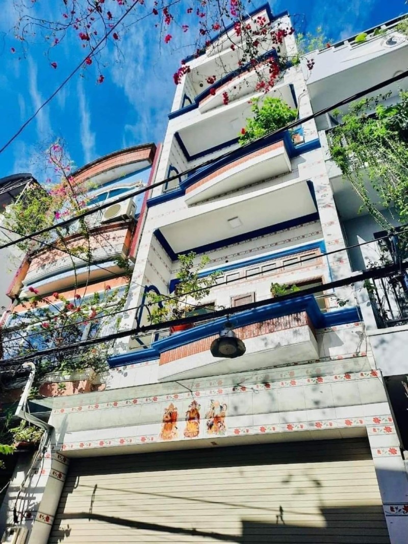 Bán Nhà đường Nguyễn Sơn, Tân Phú 56m2. 4 Tầng BTCT Giá 5,9 tỷ