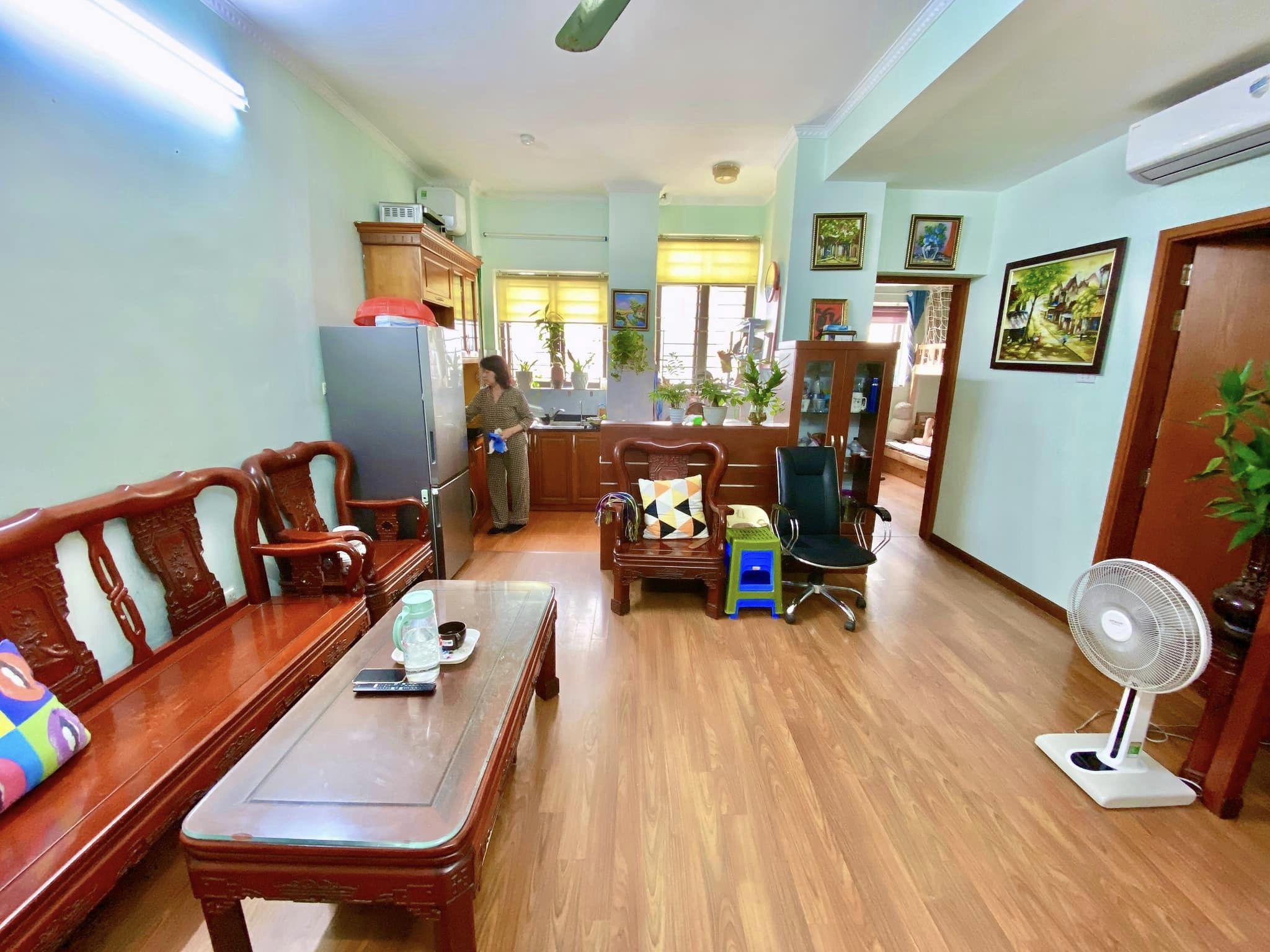 Nhà mặt phốc - cực hiếm - kinh doanh đẳng cấp - nhiều phòng lh xem nhà