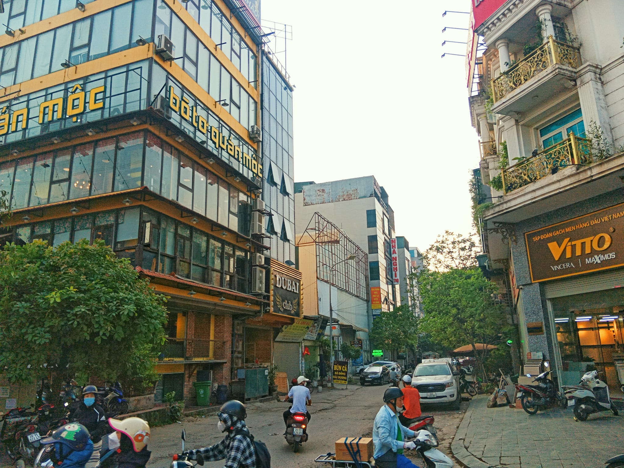 MẶT PHỐ TRUNG TÂM, KINH DOANH VỈA HÈ, KHU VỰC SẦM UẤT NGÀY ĐÊM -THANG MÁY