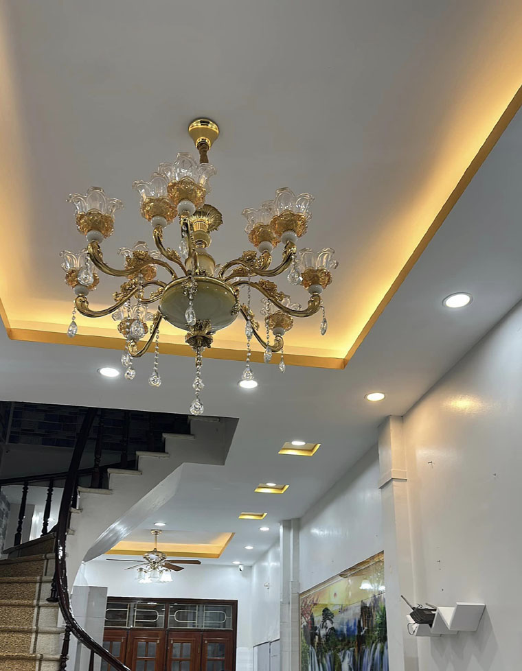 Nhà dân xây Ngọc Lâm, ngõ thông xe máy tránh, gần ô tô đỗ, 42m, nhỉnh 4 tỷ