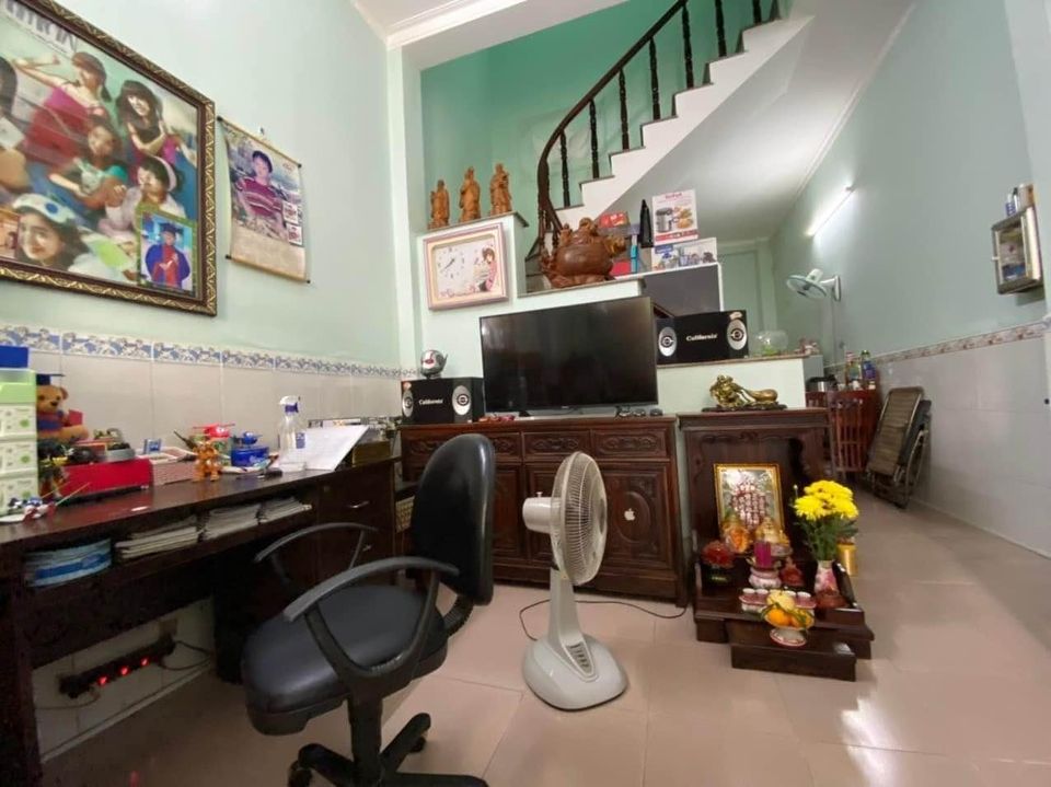 Bán Nhà Ngang Hơn 4m Giá Chỉ 3,8Tỷ Huỳnh Tấn Phát Gần Cầu Phú Mỹ Quận 7