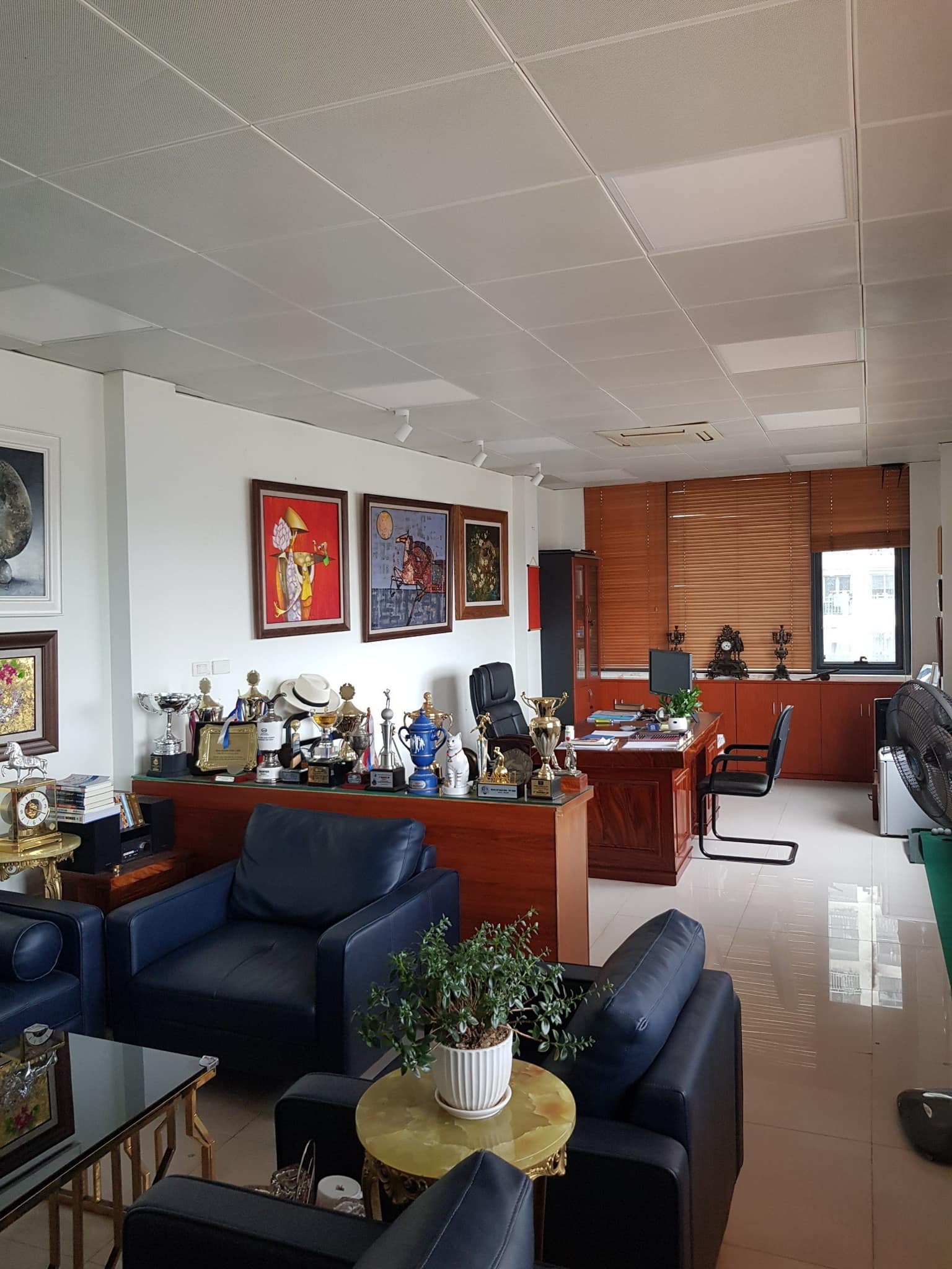 BÁN NHÀ TRẦN QUANG DIỆU ĐỐNG ĐA, 8 TẦNG THANG MÁY, Ô TÔ DỪNG ĐỖ, SÁT PHỐ KINH DOANH.