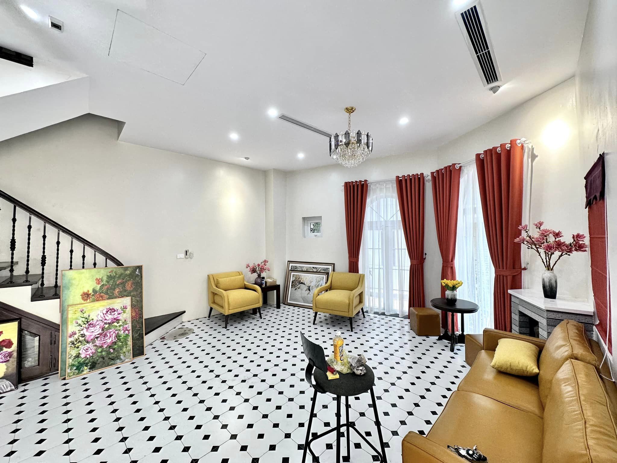 Nhà Ngõ 325 Kim Ngưu, 40m2, 4T, MT12.6m, 10.5 Tỷ, Lô Góc, Ô Tô