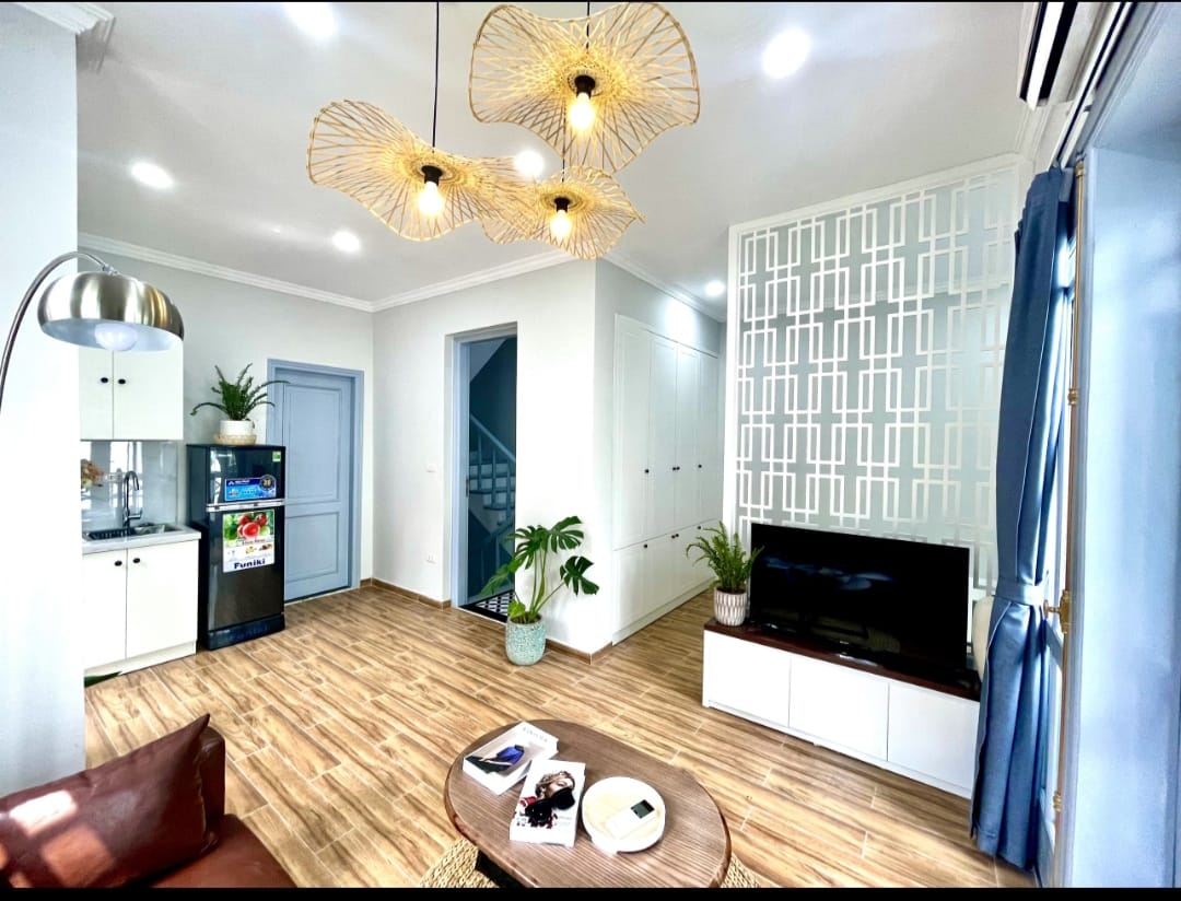 Bán nhà 6 tầng Ngọc Hà, lô góc, kinh doanh, ngõ thông, trung tâm, mới ở luôn