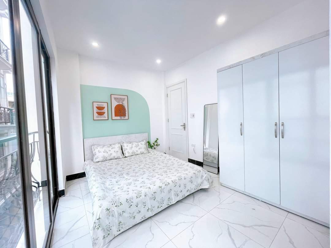 30m RA PHỐ-CCMN NGUYỄN KHANG 54m2,7T- DOANH THU 80tr/THÁNG. GIÁ 9 TỶ 45