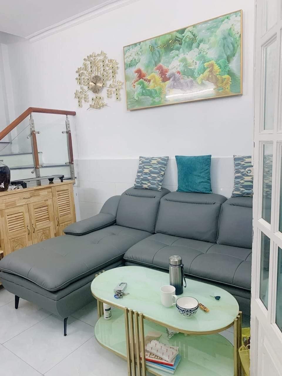 Bán NHà Tam Binh - Linh Đông. 40m2 chỉ hơn 2 tỷ - Hẻm xe hơi - Không Quy Hoạch