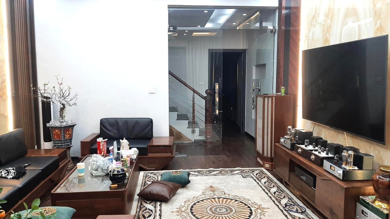 Bán nhà ngõ 103 Chùa Láng 64m2, 4 tầng chính chủ