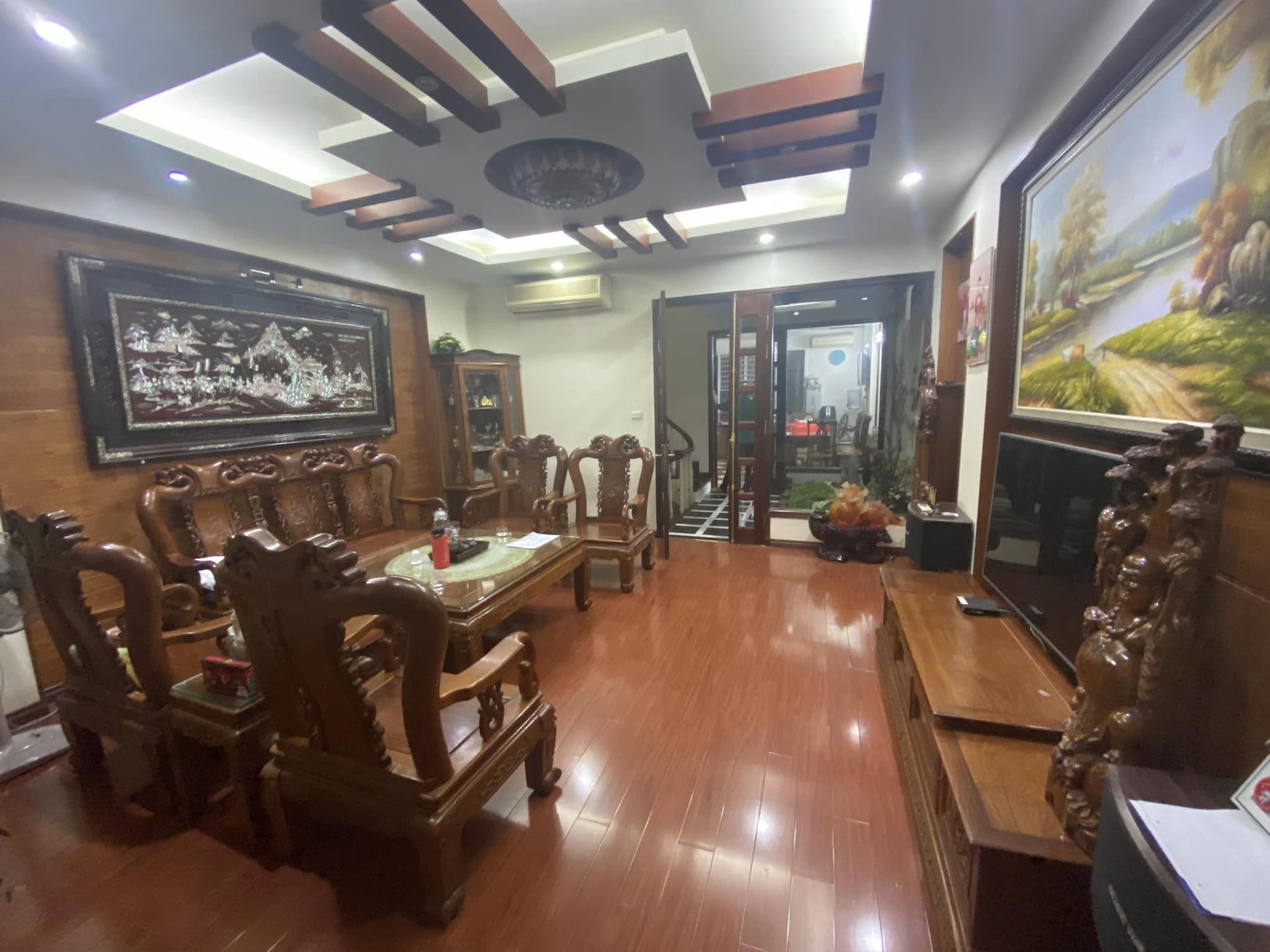 Bán gấp nhà phố Trung Hòa, Cầu Giấy, ô tô tránh, vỉa hè, DTXD100m2 x 5 Tầng, MT 5,5m.