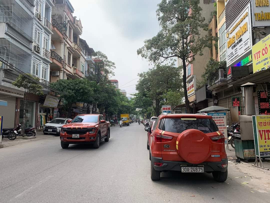 SIÊU PHẨM MẶT PHỐ KINH DOANH SẦM UẤT NGÀY ĐÊM - 2 MẶT TIỀN TRƯỚC SAU - Ô TÔ TRÁNH VỈA HÈ DỪNG ĐỖ