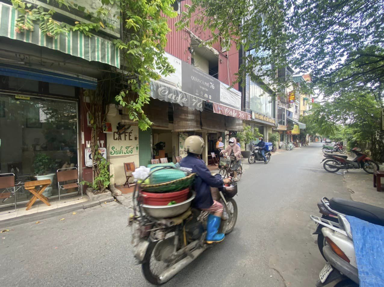 Bán nhà mặt phố Nghi Tàm,40m2 x 4Tầng, kinh doanh sầm uất, giá 10.2 tỷ