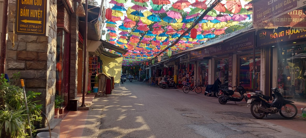 BÁN NHÀ LÀNG LỤA – VẠN PHÚC - MẶT PHỐ KHU DU LỊCH QUỐC TẾ