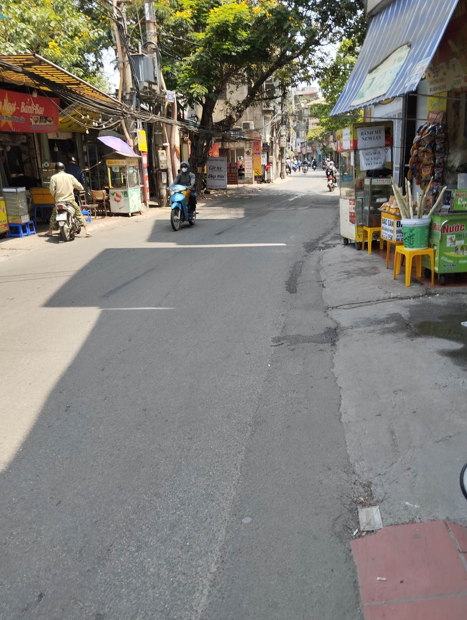 MẶT PHỐ ĐẮC ĐỊA MẶT TIỀN KHỦNG SỔ PHÂN LÔ NHỎ TIỀN NHÀ MẶT PHỐ KINH DOANH ĐẮC ĐỊA