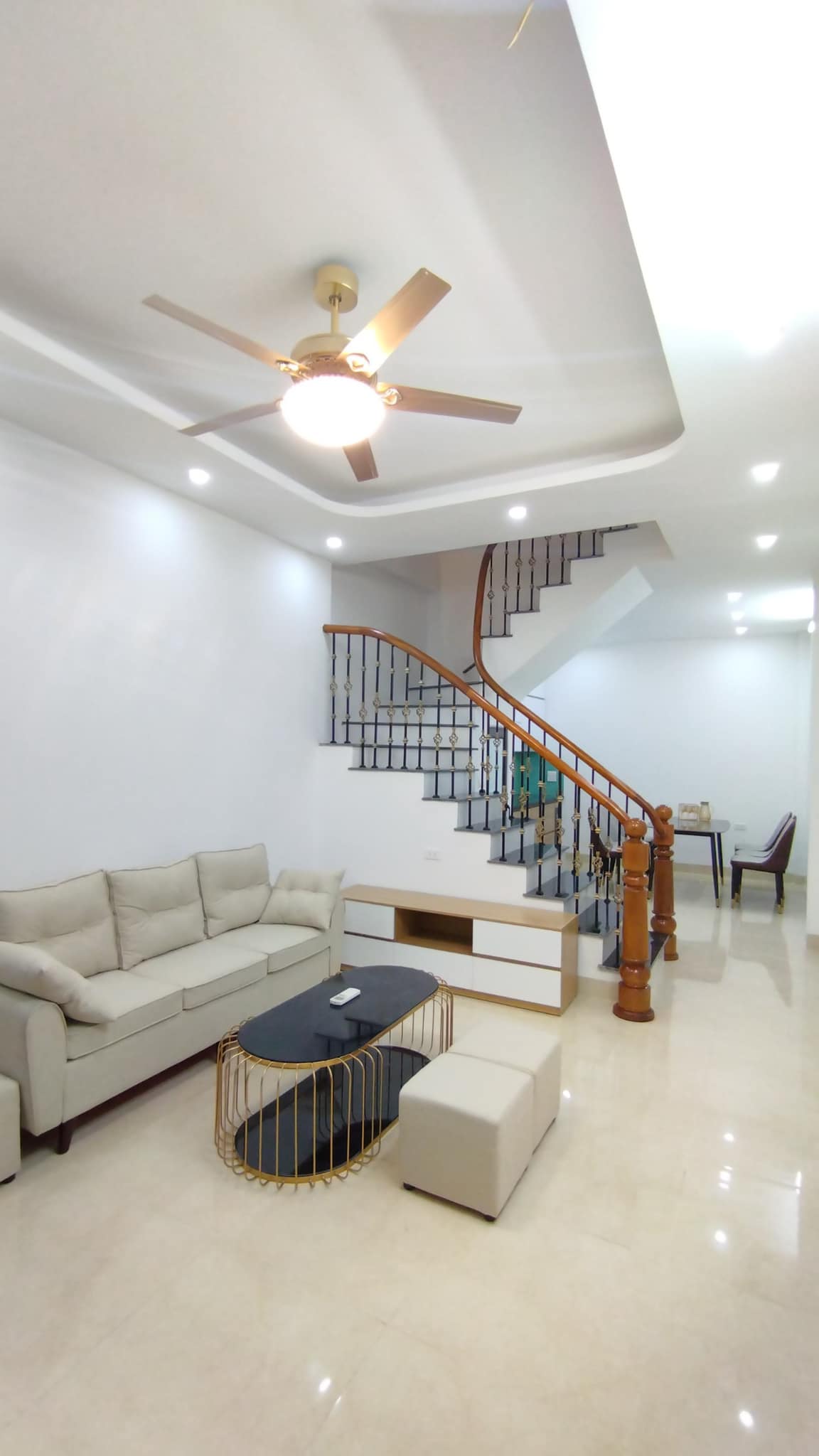 BÁN GẤP! NHÀ PHÂN LÔ KHƯƠNG TRUNG, 42m2, 4 TẦNG, Ô TÔ ĐỖ CỬA GIÁ NHỈNH 6 TỶ