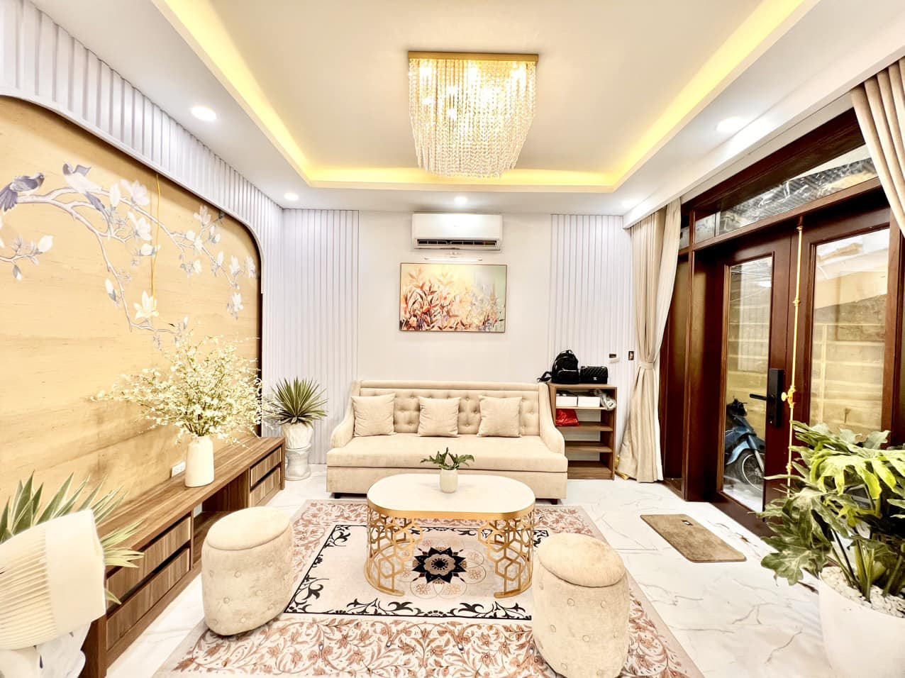 Nhà siêu đẹp!Ngõ Quỳnh(Bạch Mai) 45m2 x4Tầng,full Nội thất, sát phố.giá 5.15 tỷ