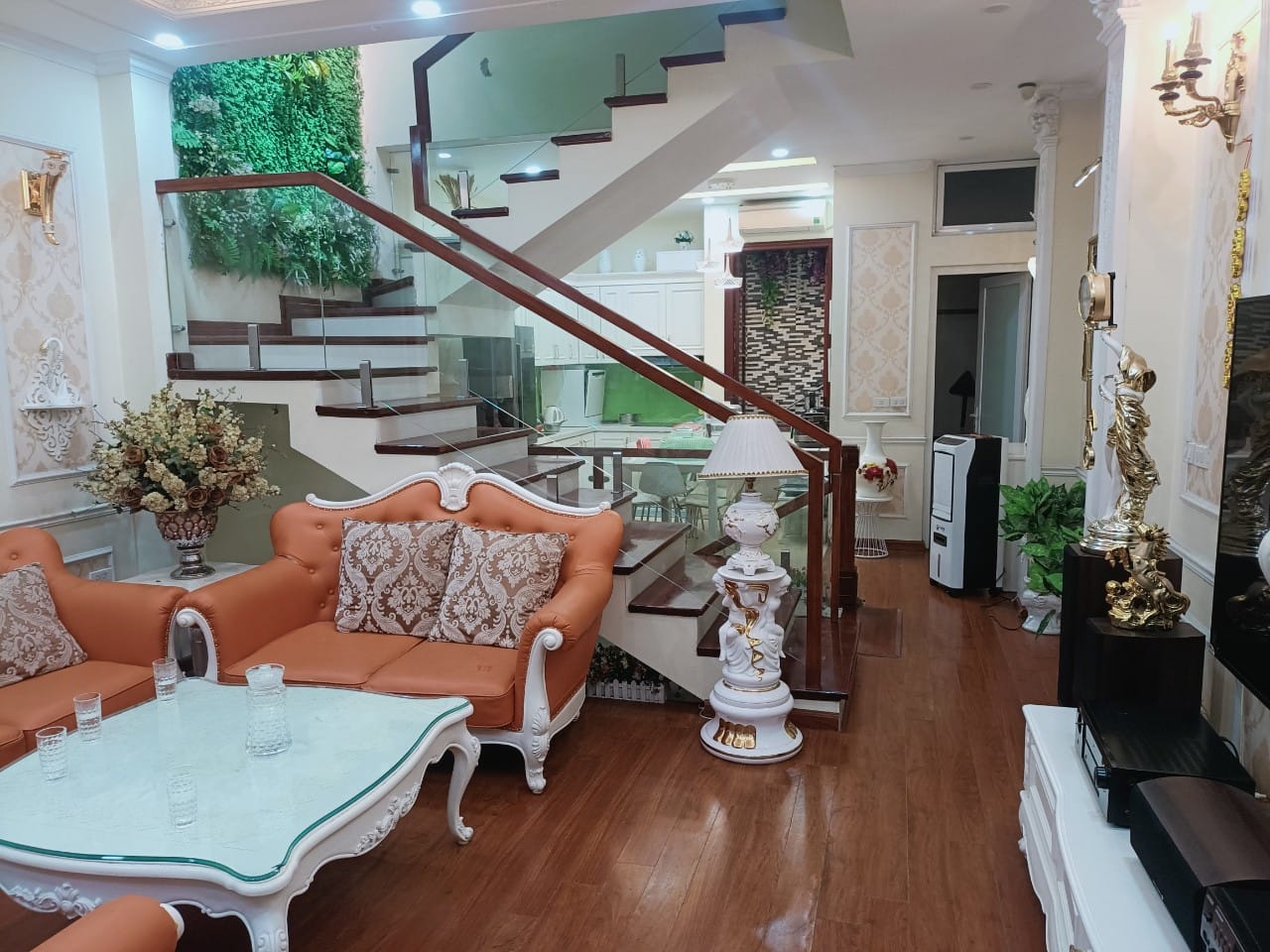 Bán nhà Phân Lô Phạm Tuấn Tài,DT 50m x 5 tầng,ngõ ô tô tránh