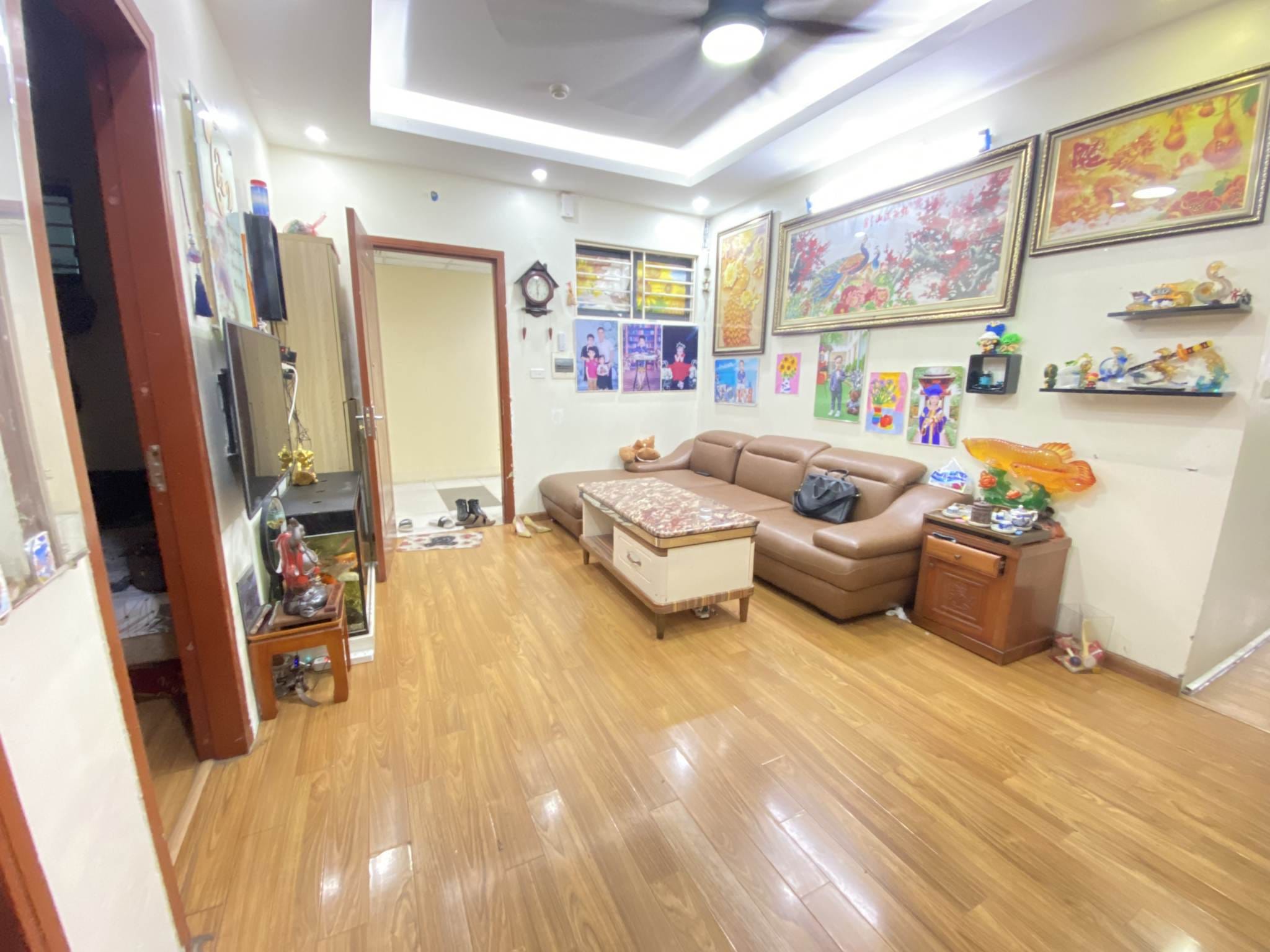 Chung cư giá rẻ 3 phòng ngủ. sổ đỏ chính chủ , nộ thất đẹp