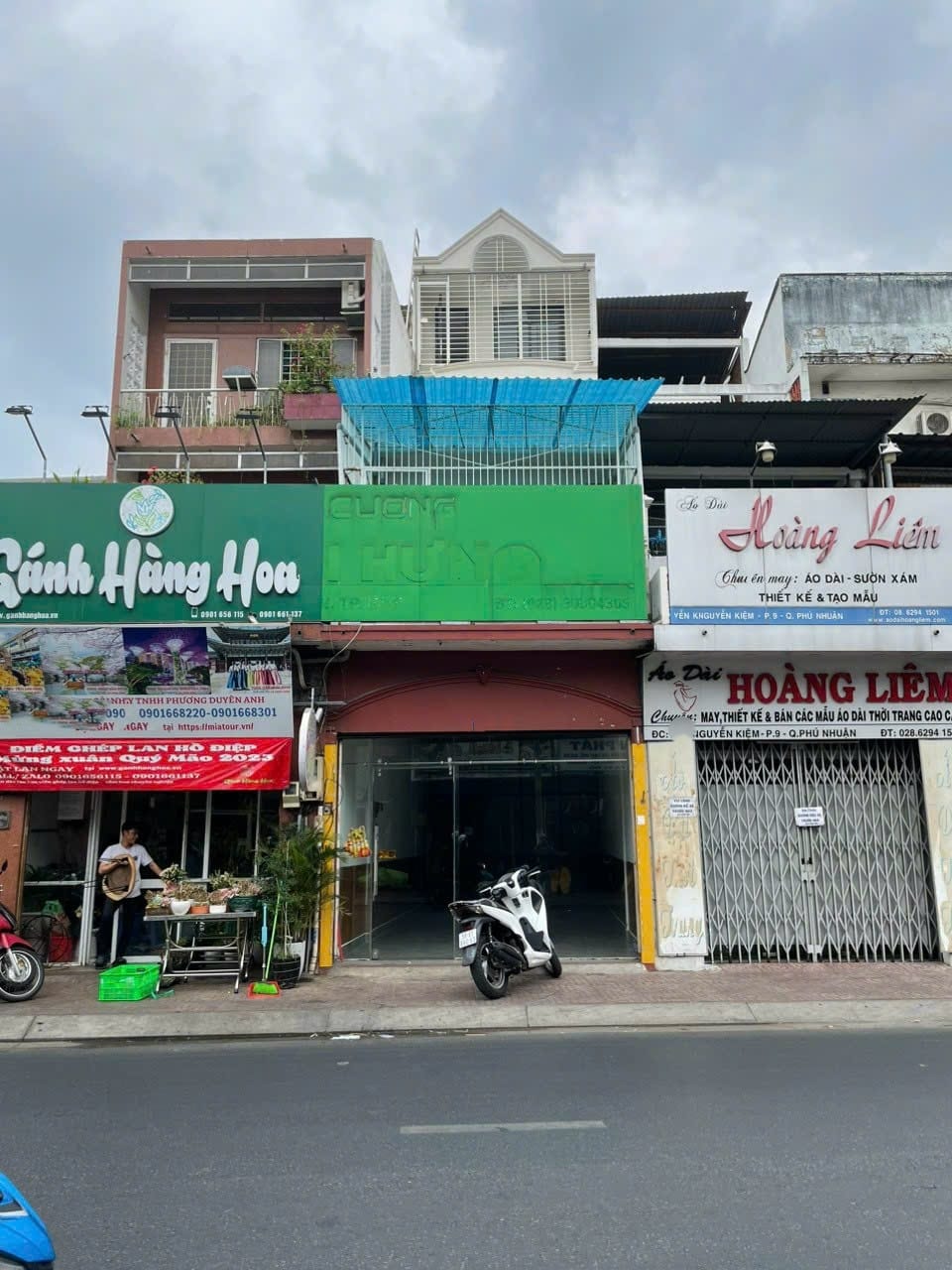 MBKD GIÁ RẺ NGAY NGÃ 4 PHÚ NHUẬN