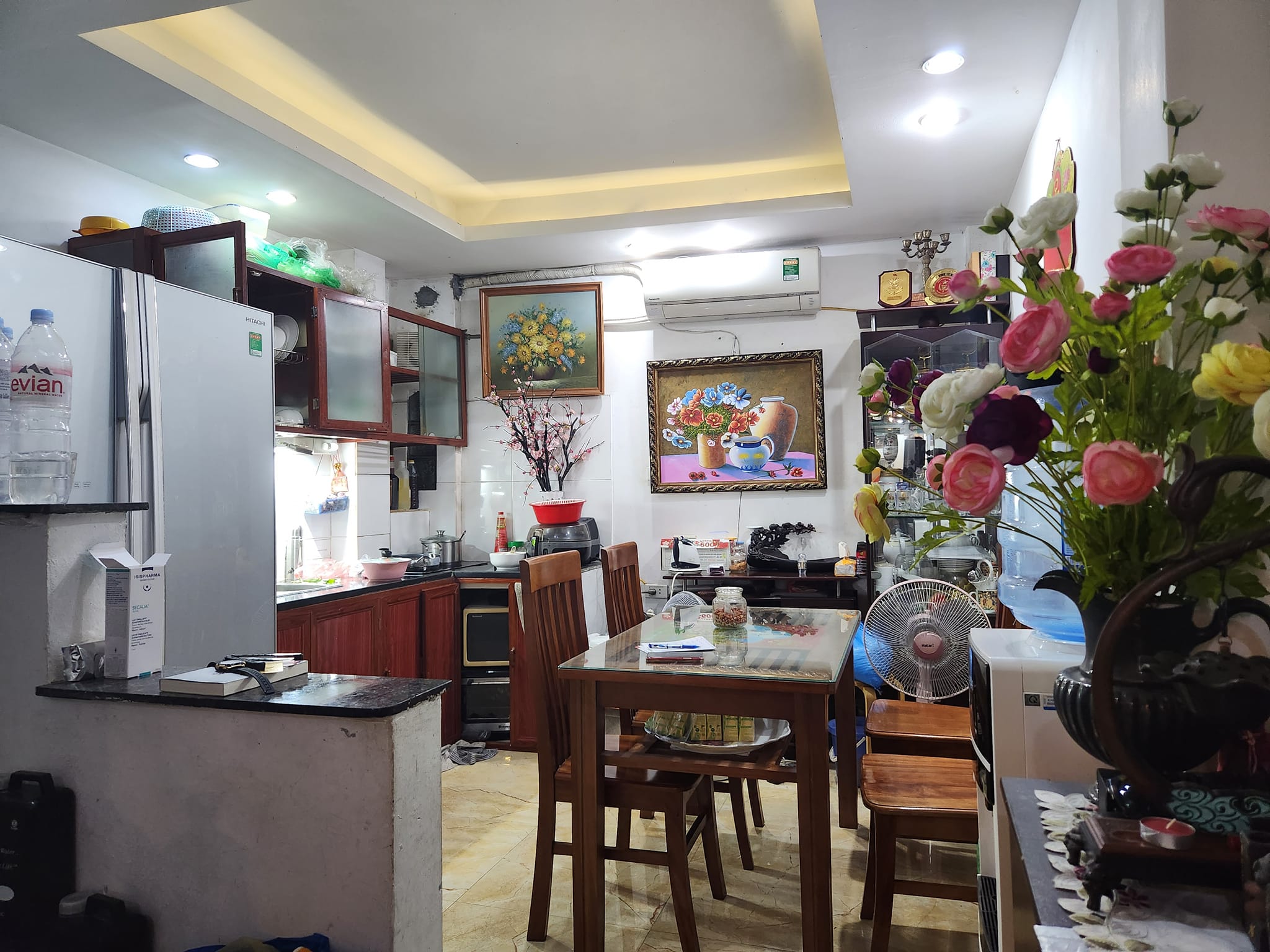 NHÀ ĐÊ LA THÀNH – NGÕ RỘNG – KINH DOANH ĐỈNH.