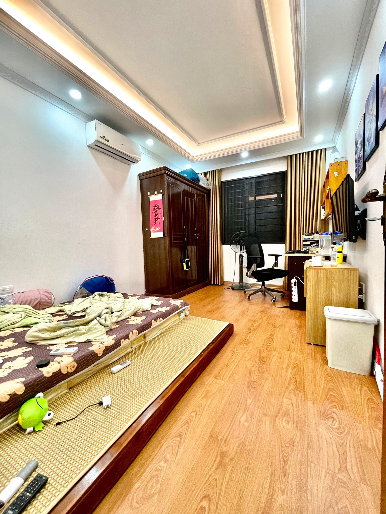 Bán nhà 57m2 phố Nghi Tàm, Tây Hồ Ô tô đỗ cửa 5 ngủ Ngõ 2 Ô tô tránh 10m 6.6 Tỷ