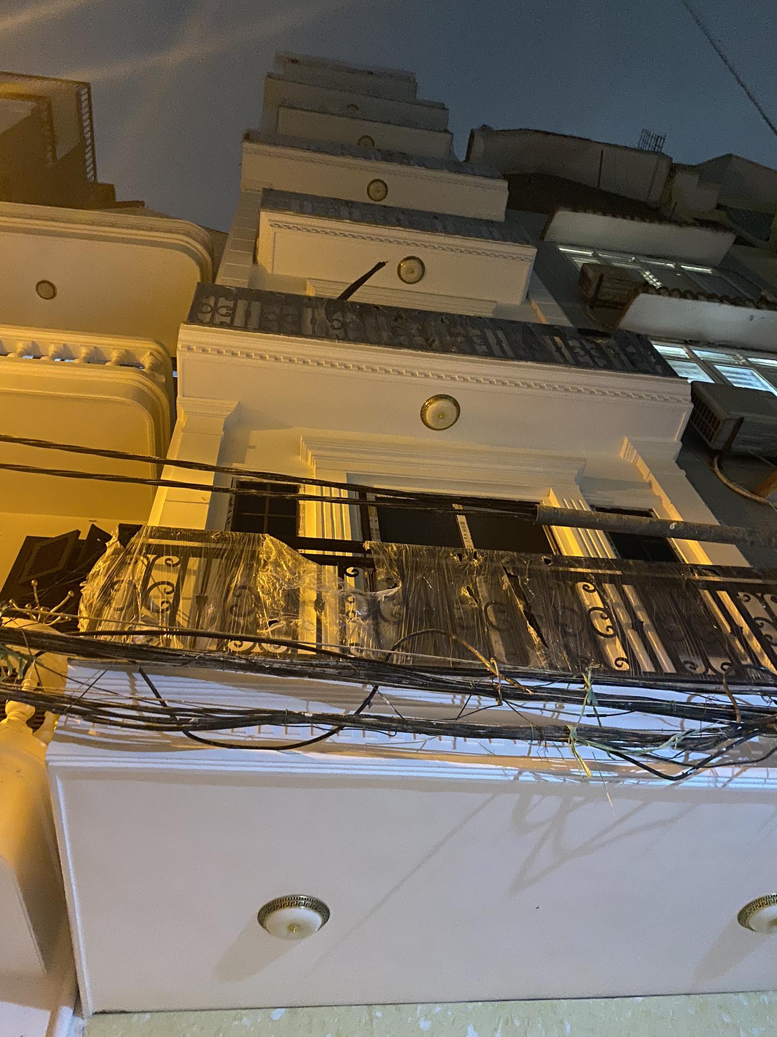 Nhà Mới Đẹp Phố Phạm Tuấn Tài, Q Cầu Giấy, ô tô, KD, thang máy 65m, 9 tầng, 18.5 tỷ.