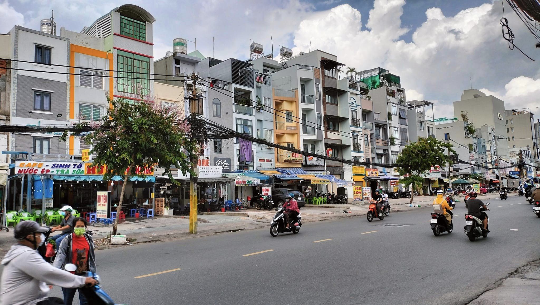 BÁN NHÀ BIỆT THỰ CÁCH MẠNG THÁNG TÁM TÂN BÌNH, 3 TẦNG, NGANG 6.1X33, 198M2, NHĨNH 20 TỶ.