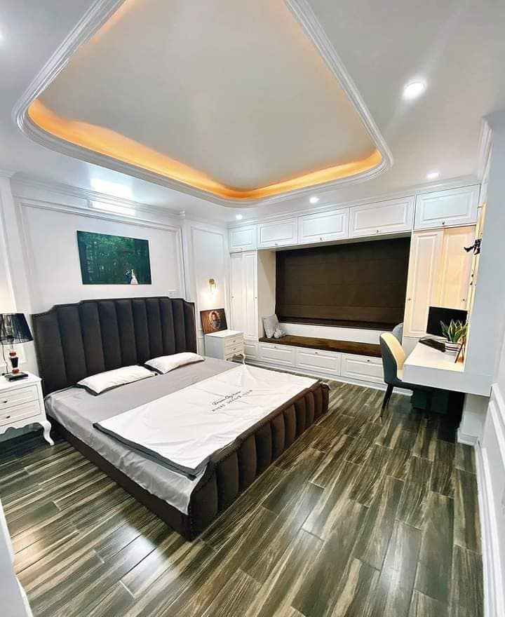 BÁN NHÀ TÔN ĐỨC THẮNG, KINH DOANH, 20M RA PHỐ, 32M2 4T MT3.7M, GIÁ 3.49 TỶ