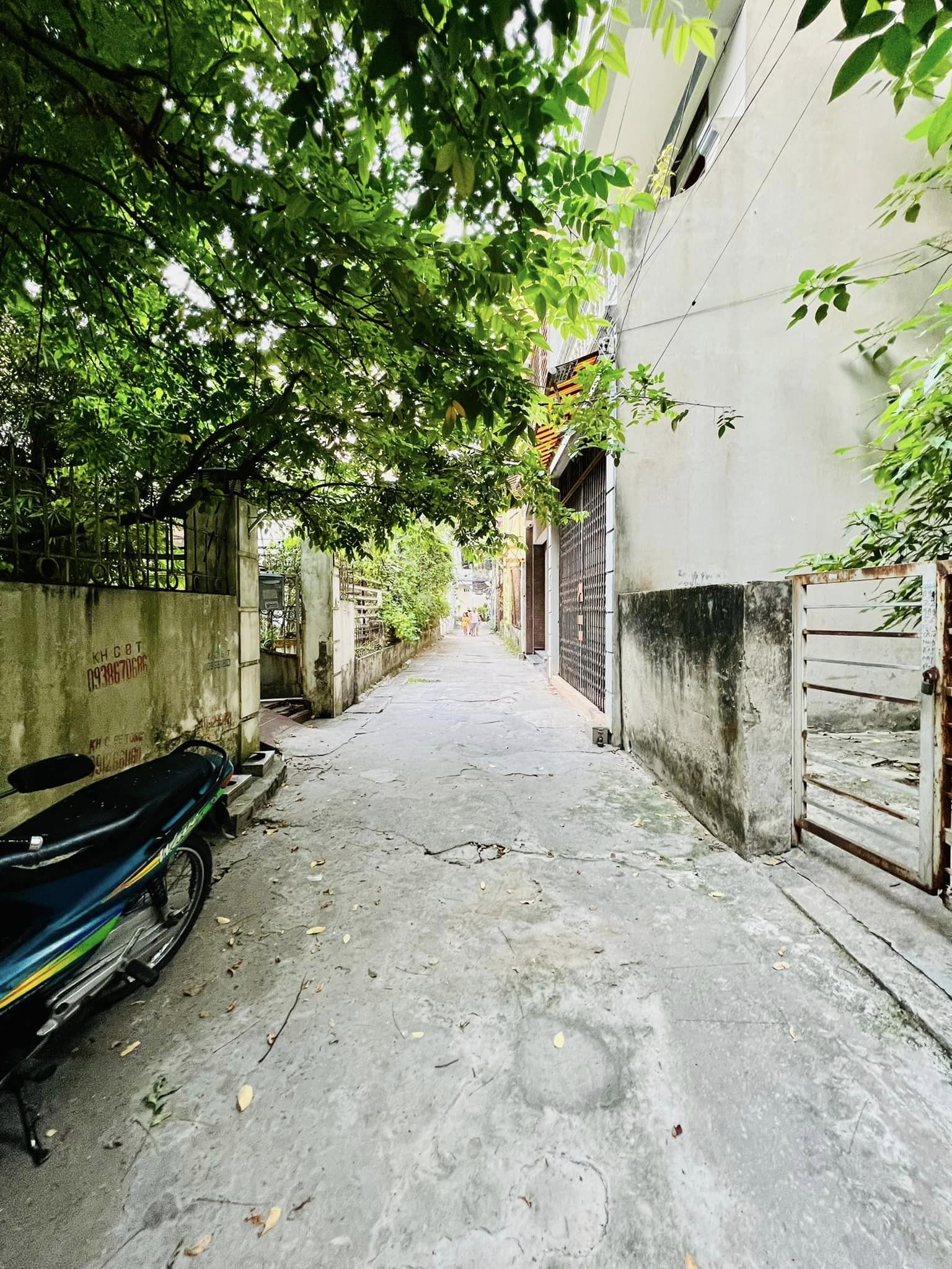 Bán Đất Yên Hòa Ba Gác Tránh 80M2 Mặt Tiền 4M 7.65 Tỷ- 2 Mặt Thoáng Vĩnh Viễn