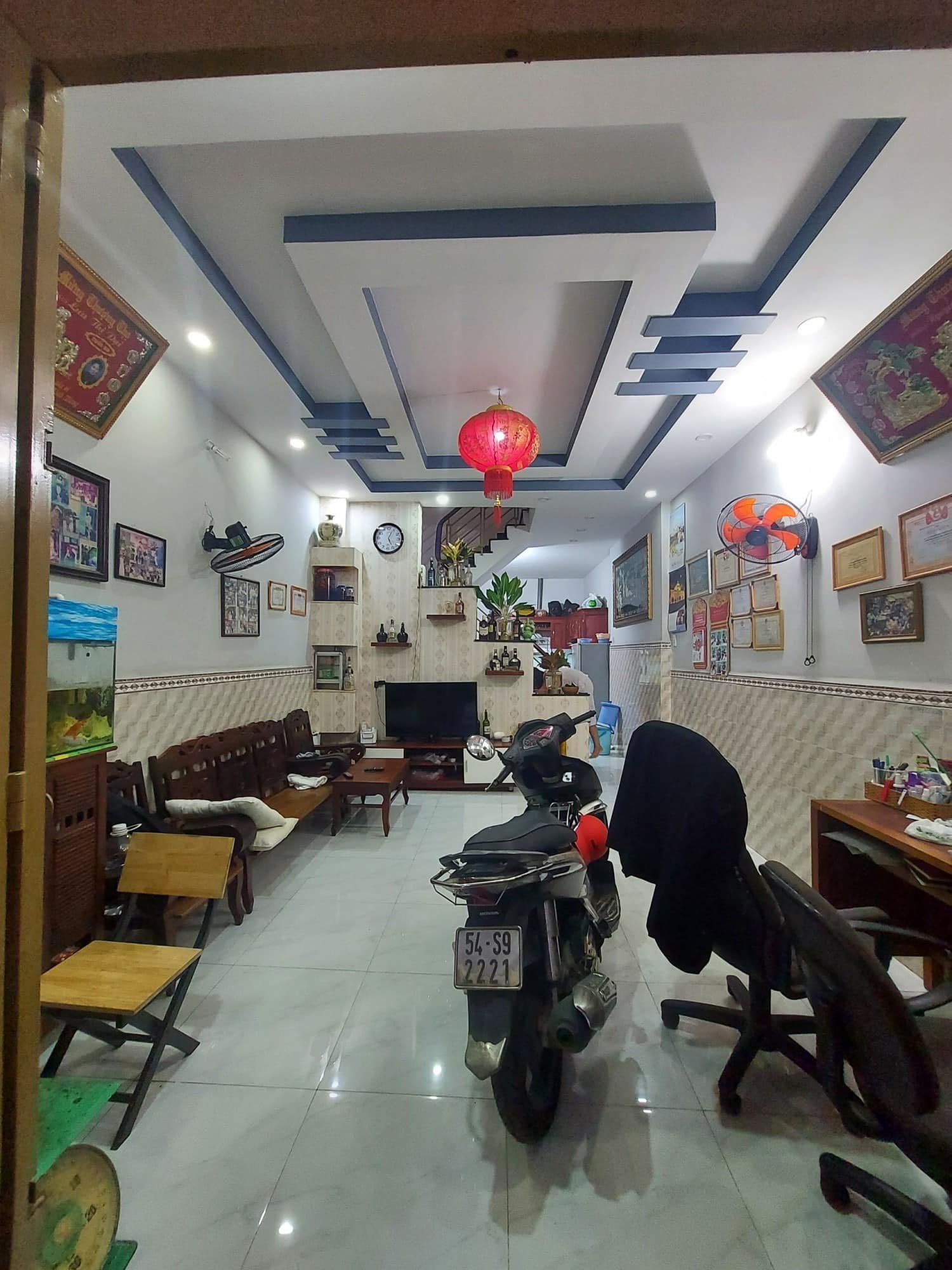 Nhà bán đường Nguyễn Sơn, 5mx10m, 2 tầng, giá 3.9 tỷ, mới ở ngay.