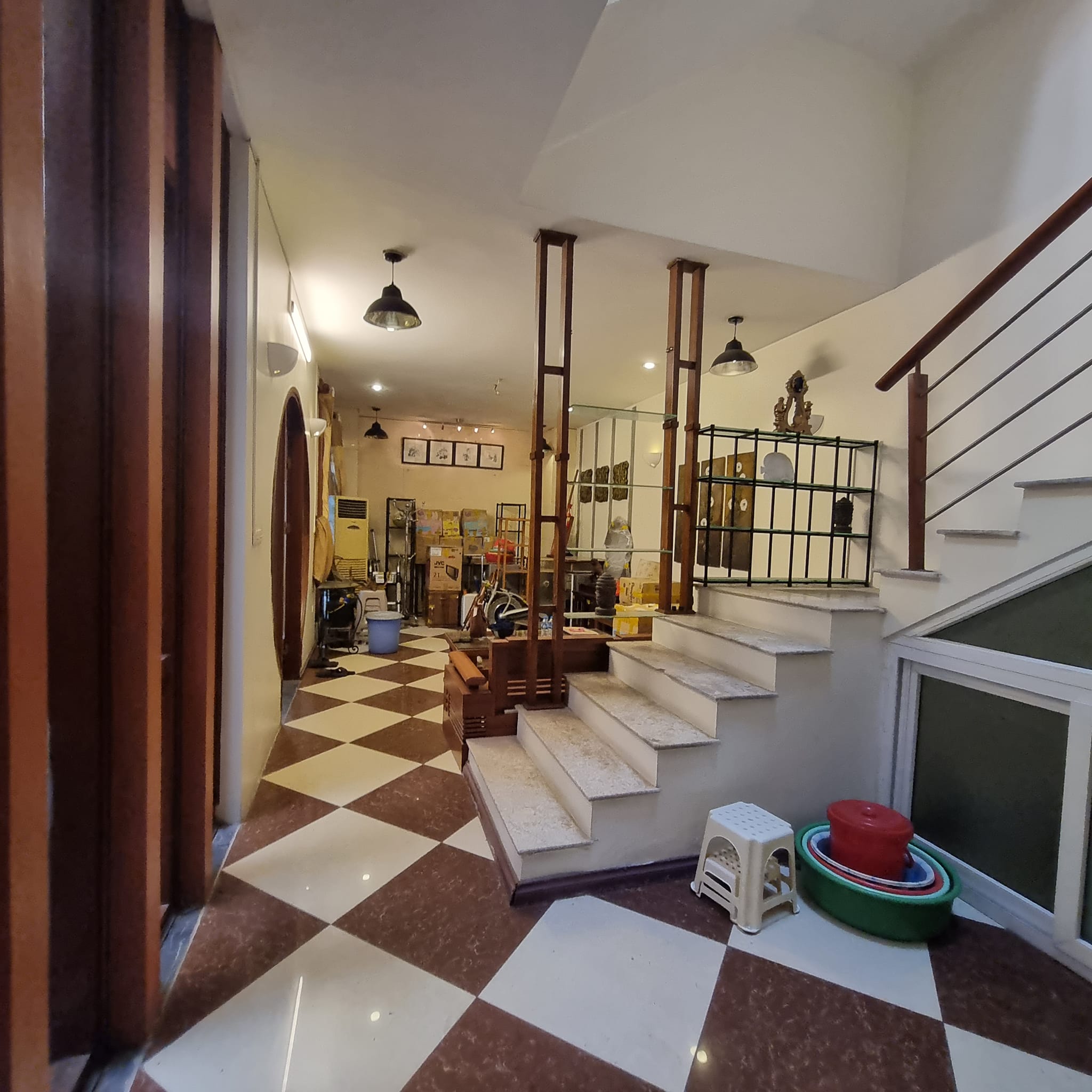 Bán ngôi nhà 97m2 phố Âu Cơ, Tây Hồ Dân xây Bể bơi 10m ngõ Ô tô tránh 10.2 Tỷ