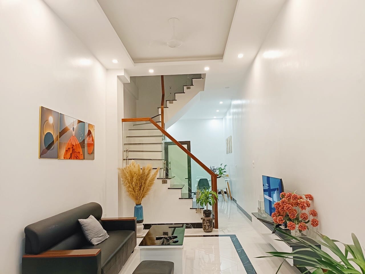 QUÁ HIẾM! NHÀ 4 TẦNG MỚI ĐẸP TÔ HIỆU,45M2, Ô TÔ ĐỖ CỬA GIÁ NHỈNH 5 TỶ.