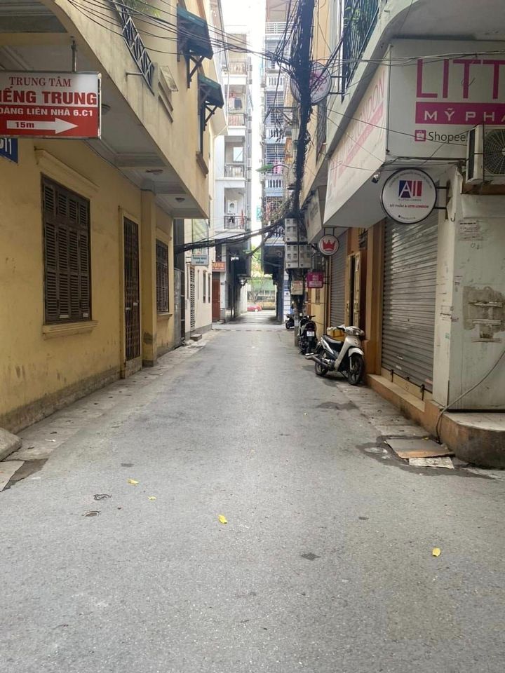 Bán nhà ngõ chợ Khâm Thiên(Đống Đa) 30m2 x4Tầng, 2 thoáng,Ở ngay, giá 2.5 tỷ