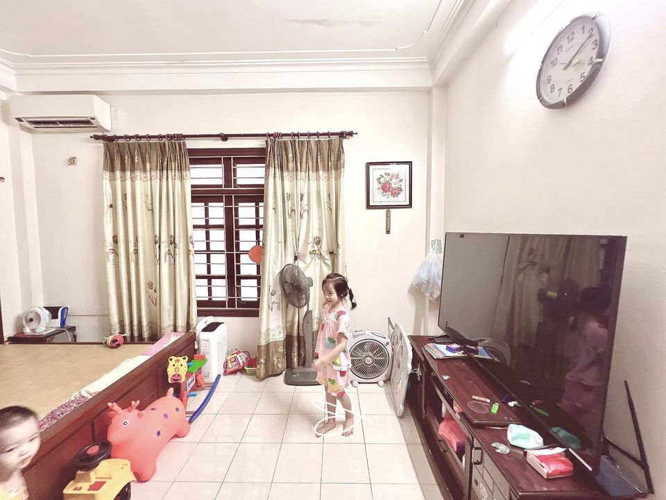 Bán nhà phố Yên Hòa, sát mặt phố, ngõ thông, kinh doanh.