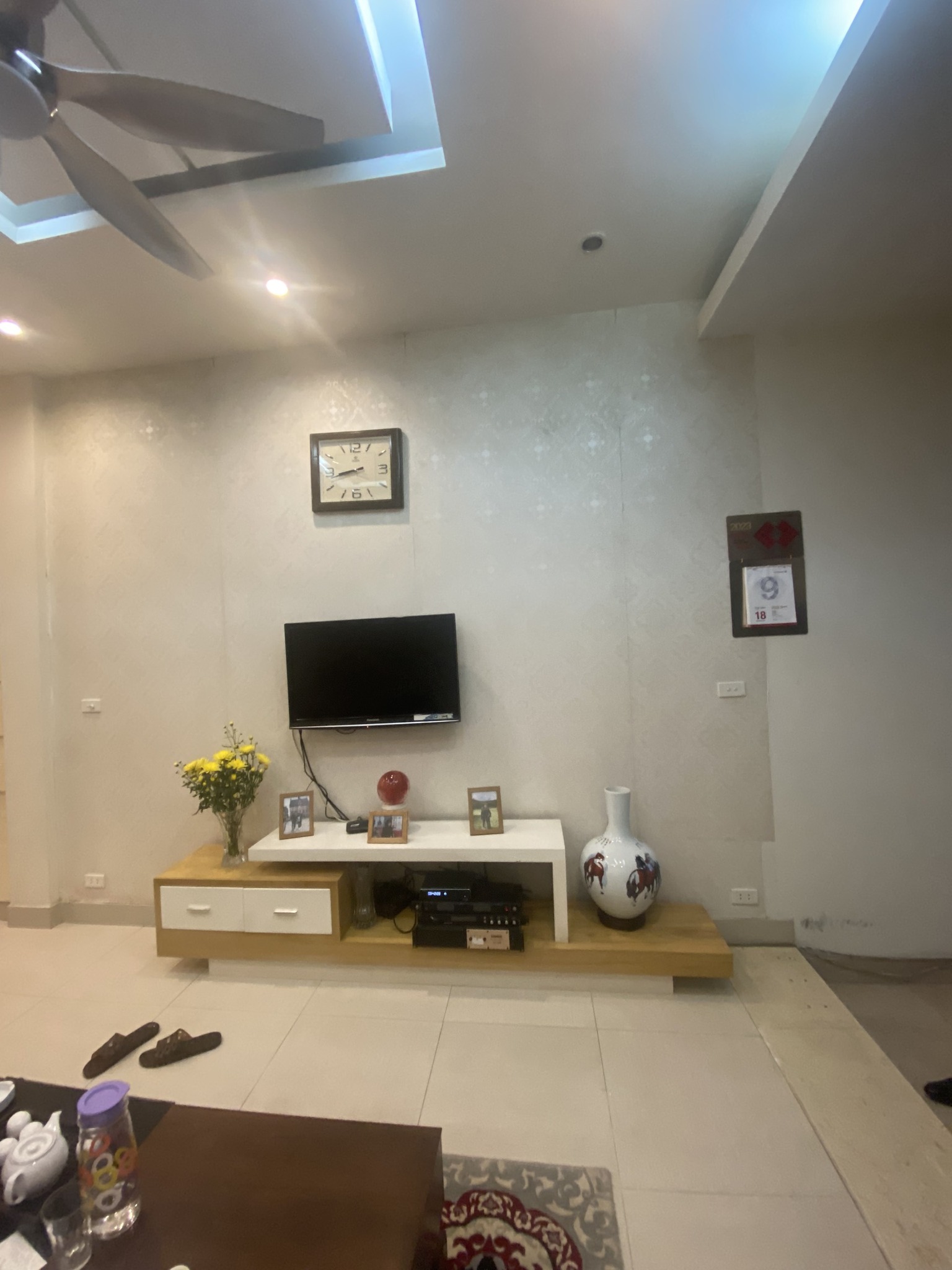 LẠC LONG QUÂN NGÕ THÔNG PHÂN LÔ Ô TÔ TRÁNH, KINH DOANH TỐT 90M2, NHỈNH 9 TỶ