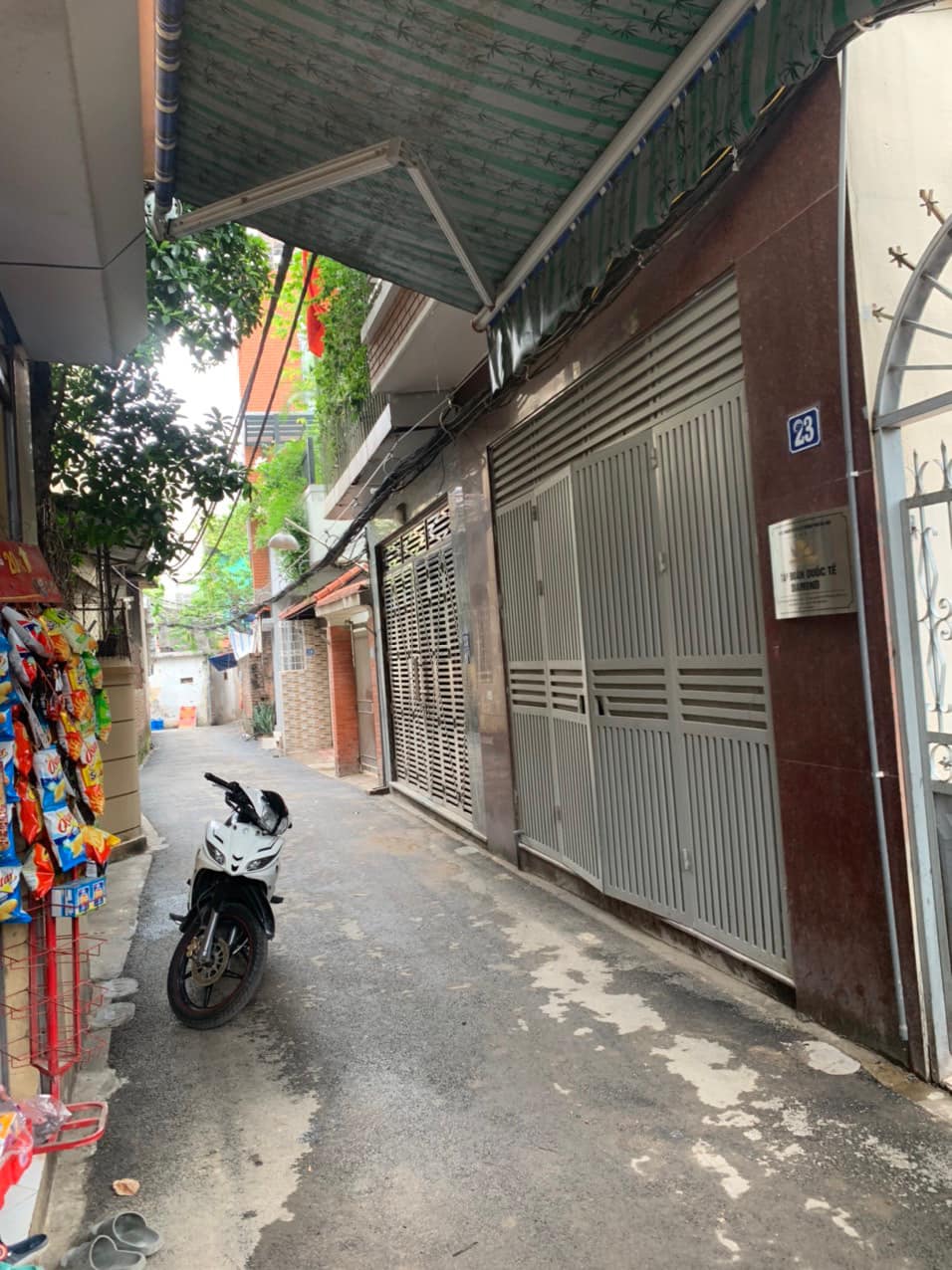 BÁN NHÀ RIÊNG VÕ CHÍ CÔNG - LÔ GÓC 3 THOÁNG, NGÕ THÔNG, OTO NHỎ, 55M2 X 5T, MT 4.9M CHỈ 9 TỶ